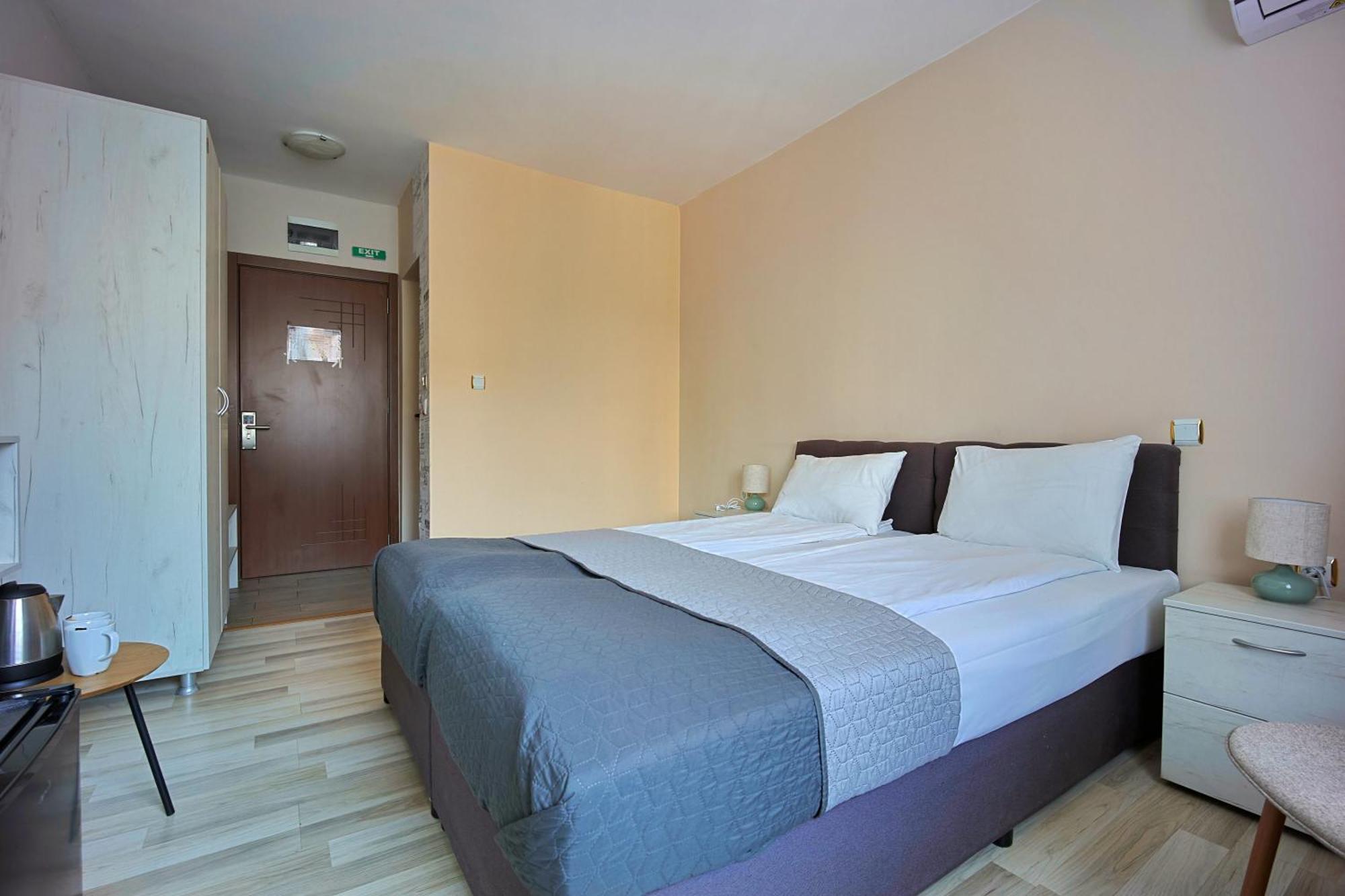 Double or Twin Room Balcony