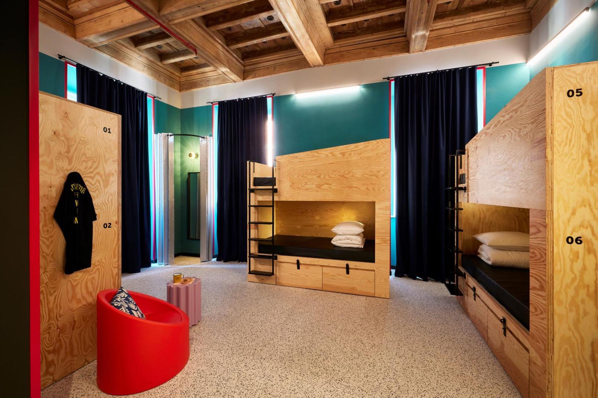 Bed 6-Bed Mixed Dormitory Room
