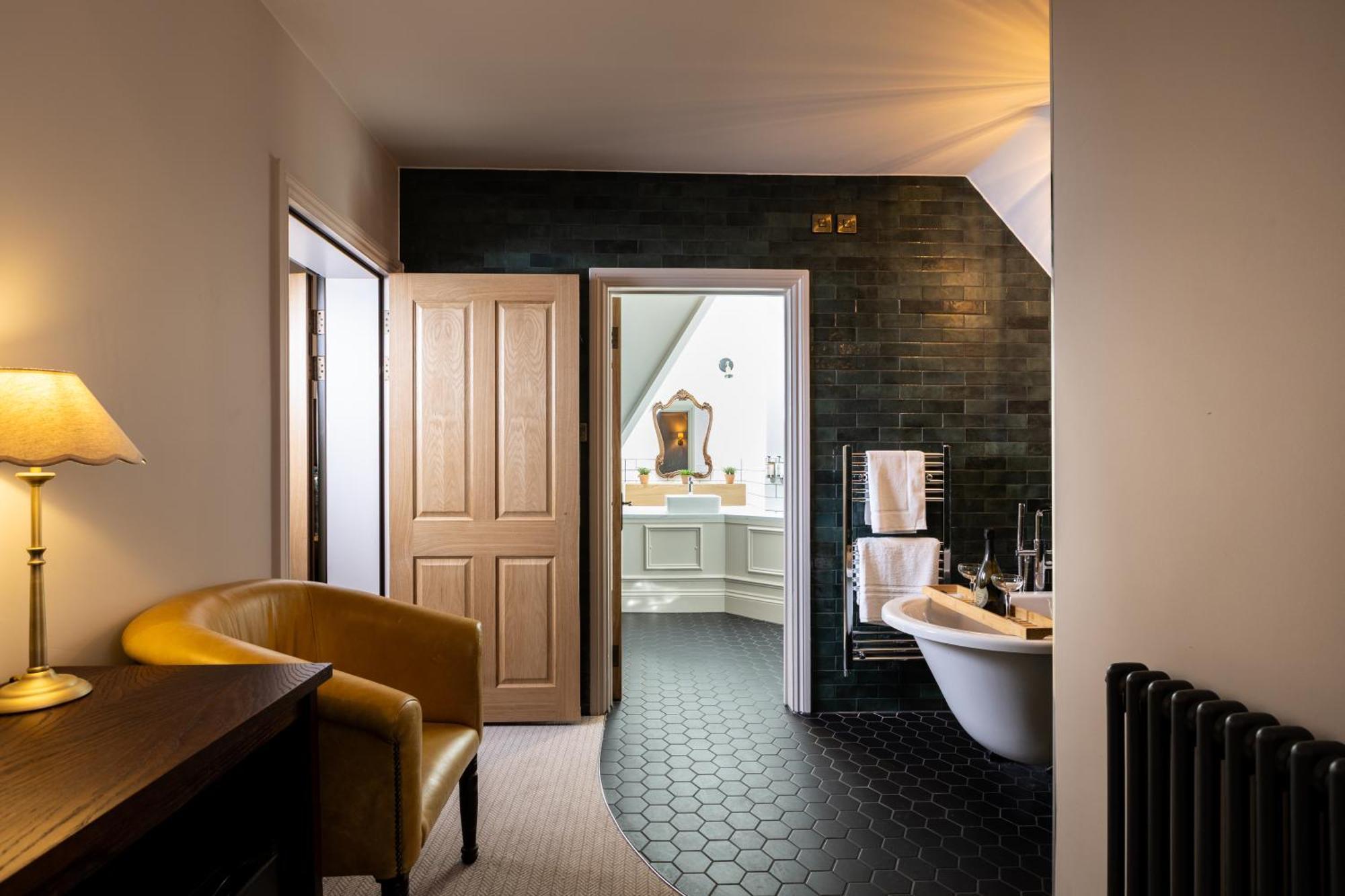 Superior Queen Room