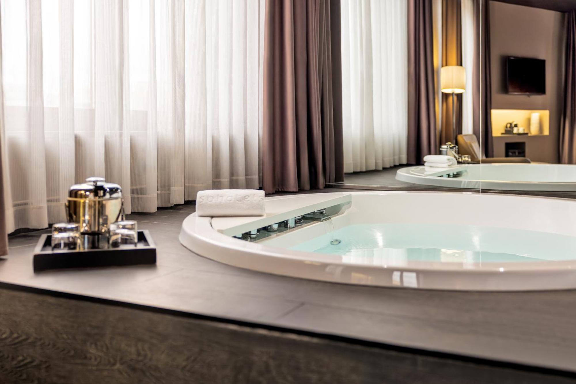 Suite avec Baignoire Spa