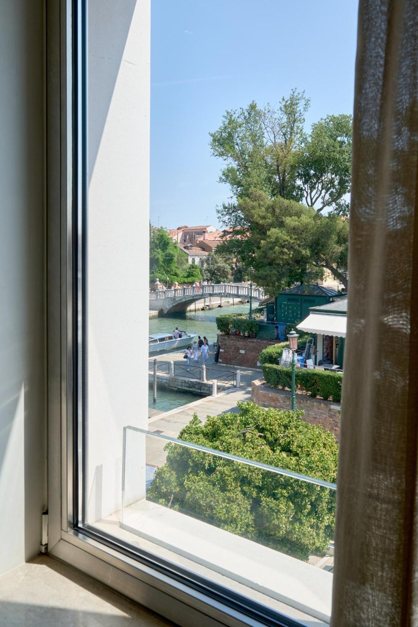 Suite City View