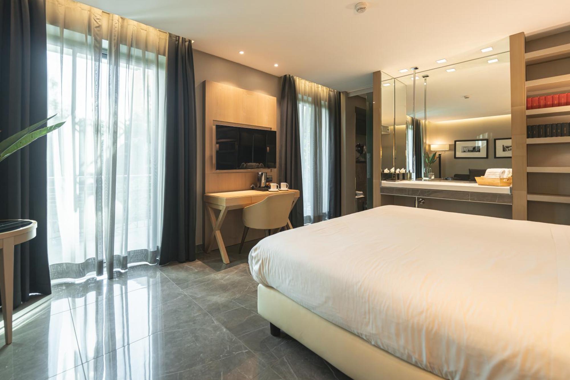 Junior Suite Garden View