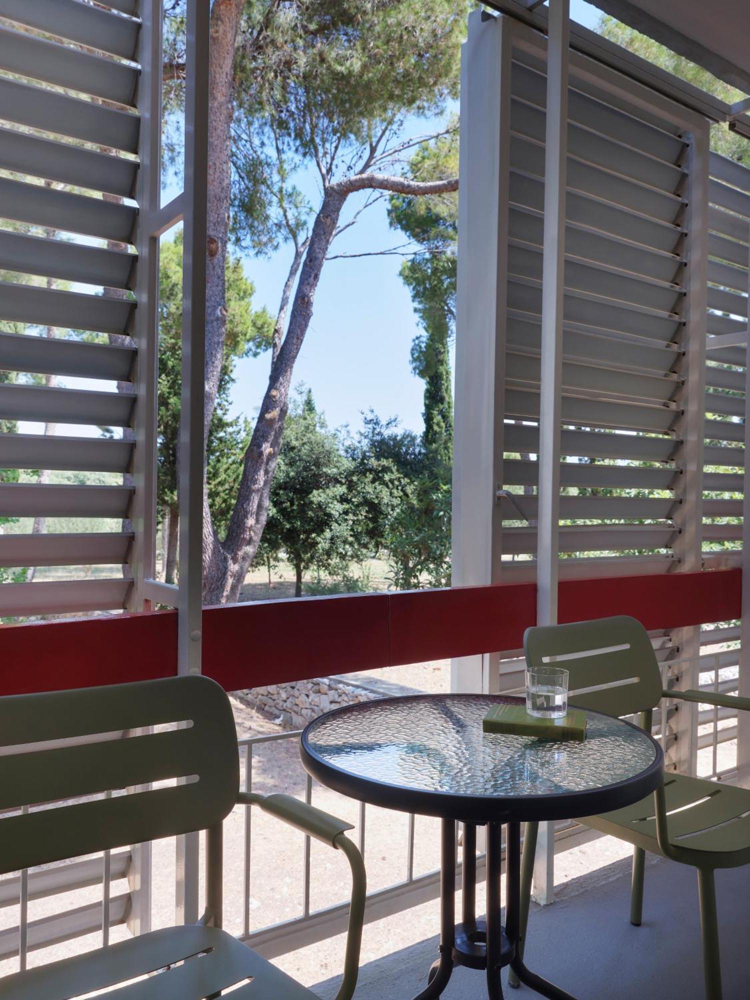 Twin Room Balcony Courtyard View