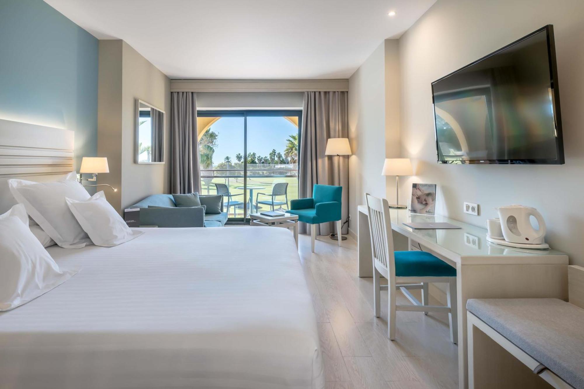 Superior Triple Room Terrace