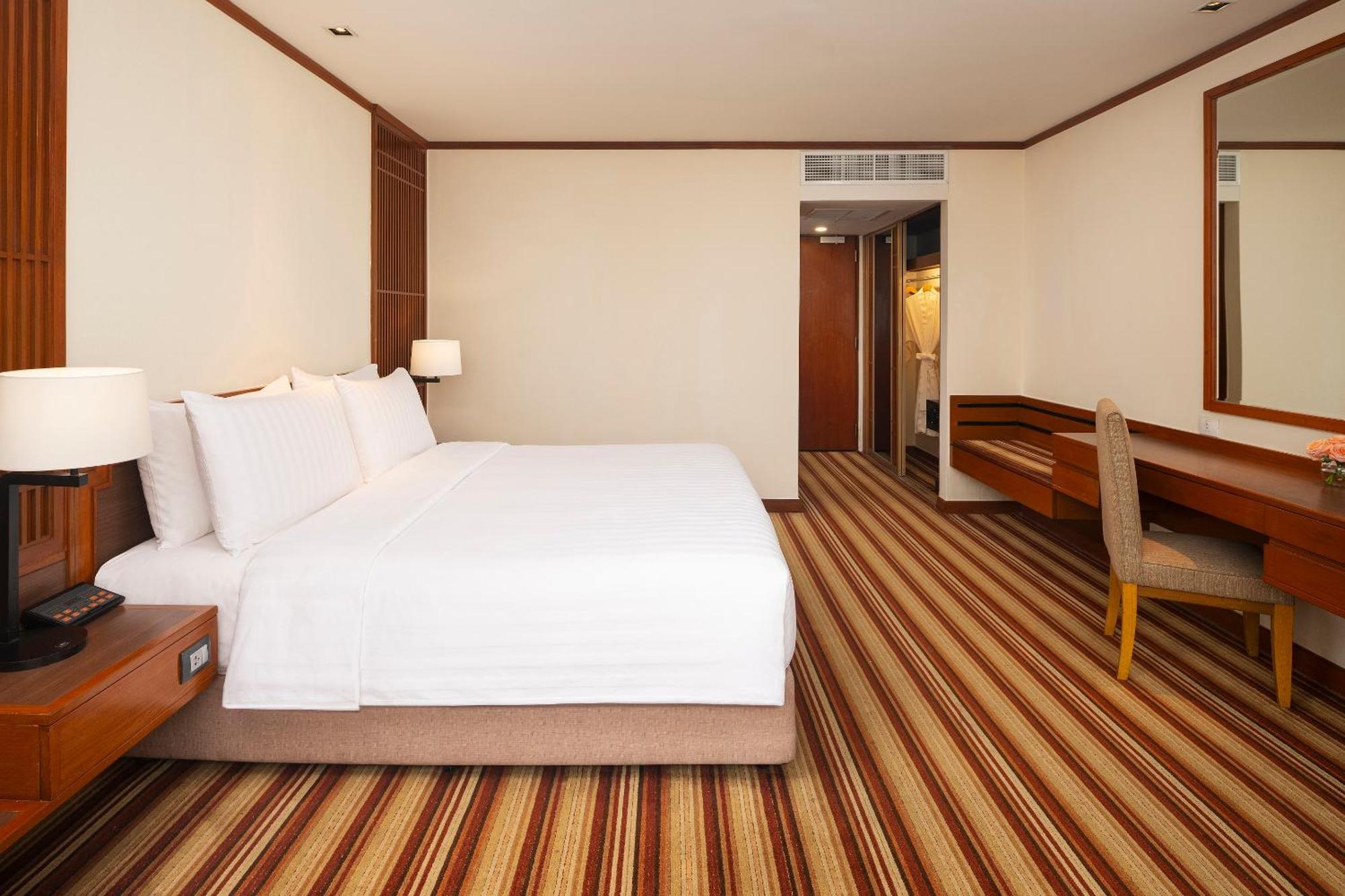 Deluxe King Room City View,1765168233:JPEG