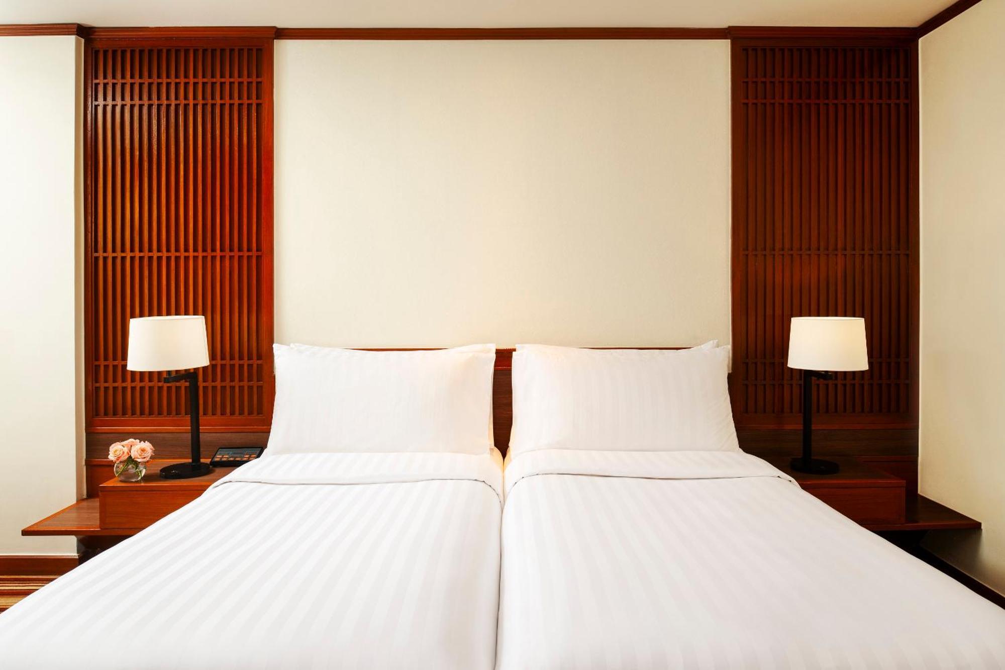 Deluxe Twin Room City View