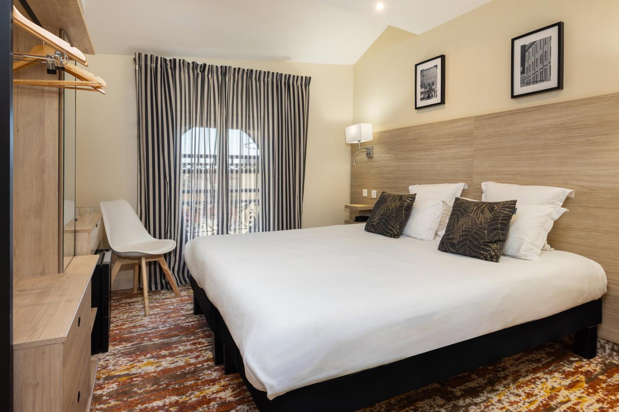 Classic Double Room