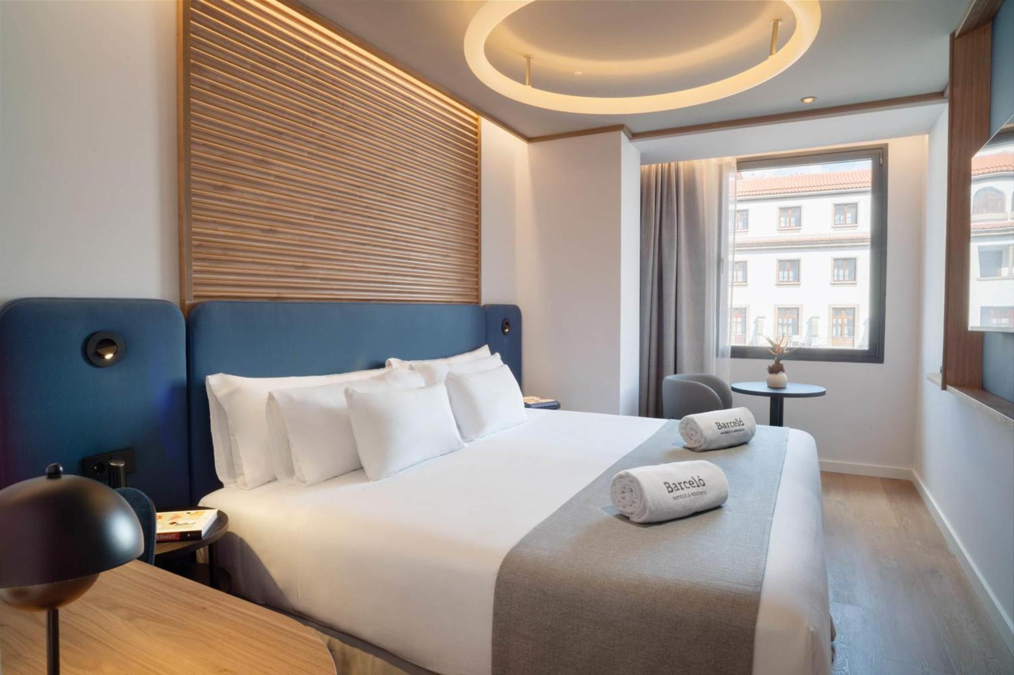 Superior Double or Twin Room City View
