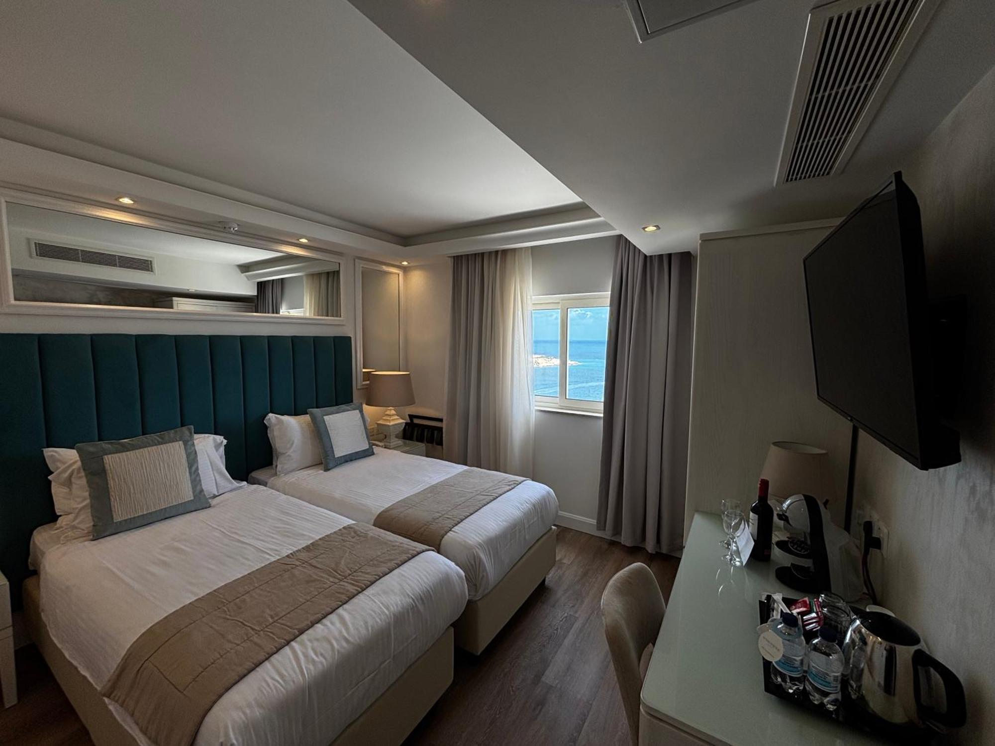 Superior Double or Twin Room Sea View