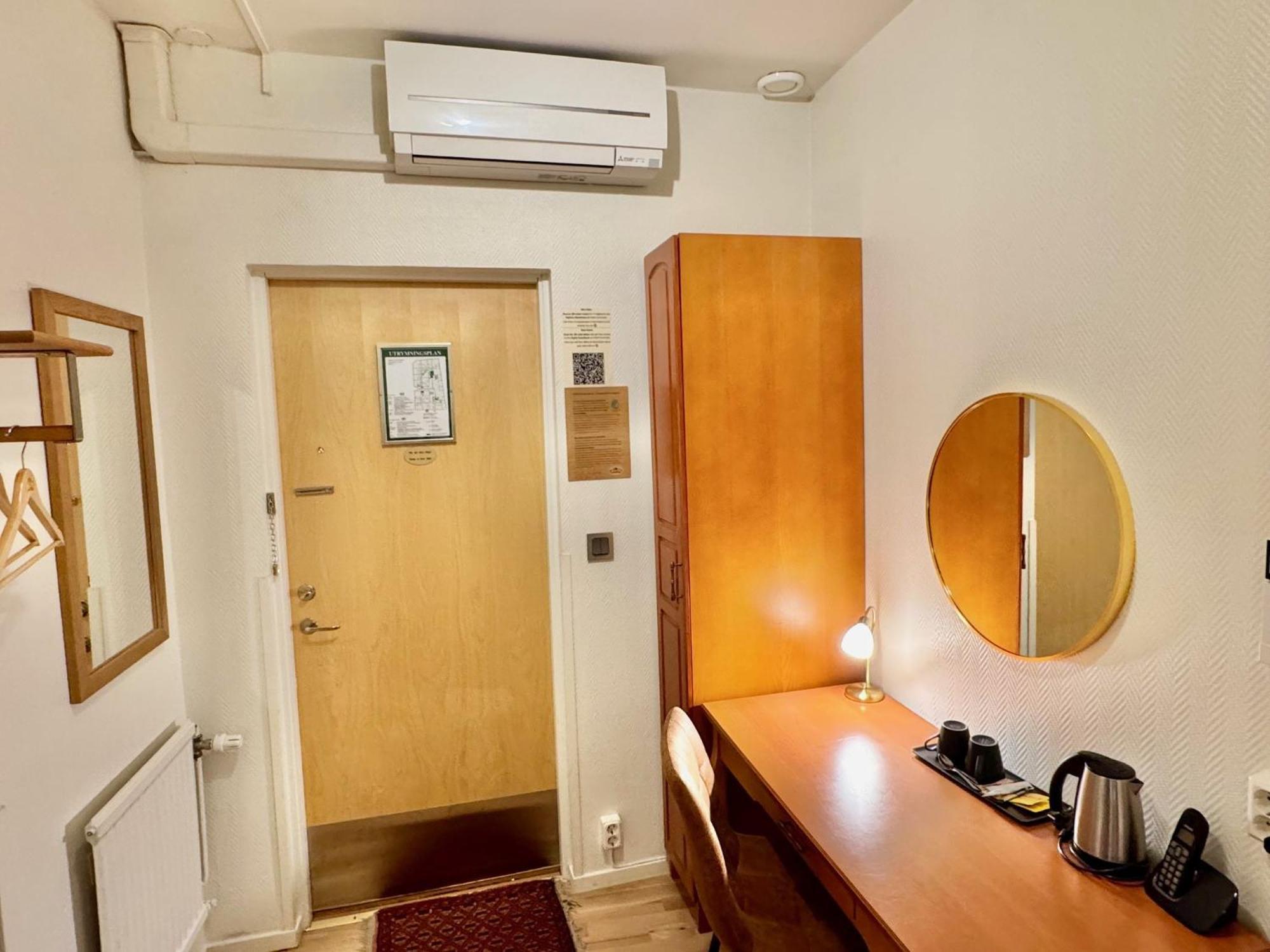 Economy Double or Twin Room