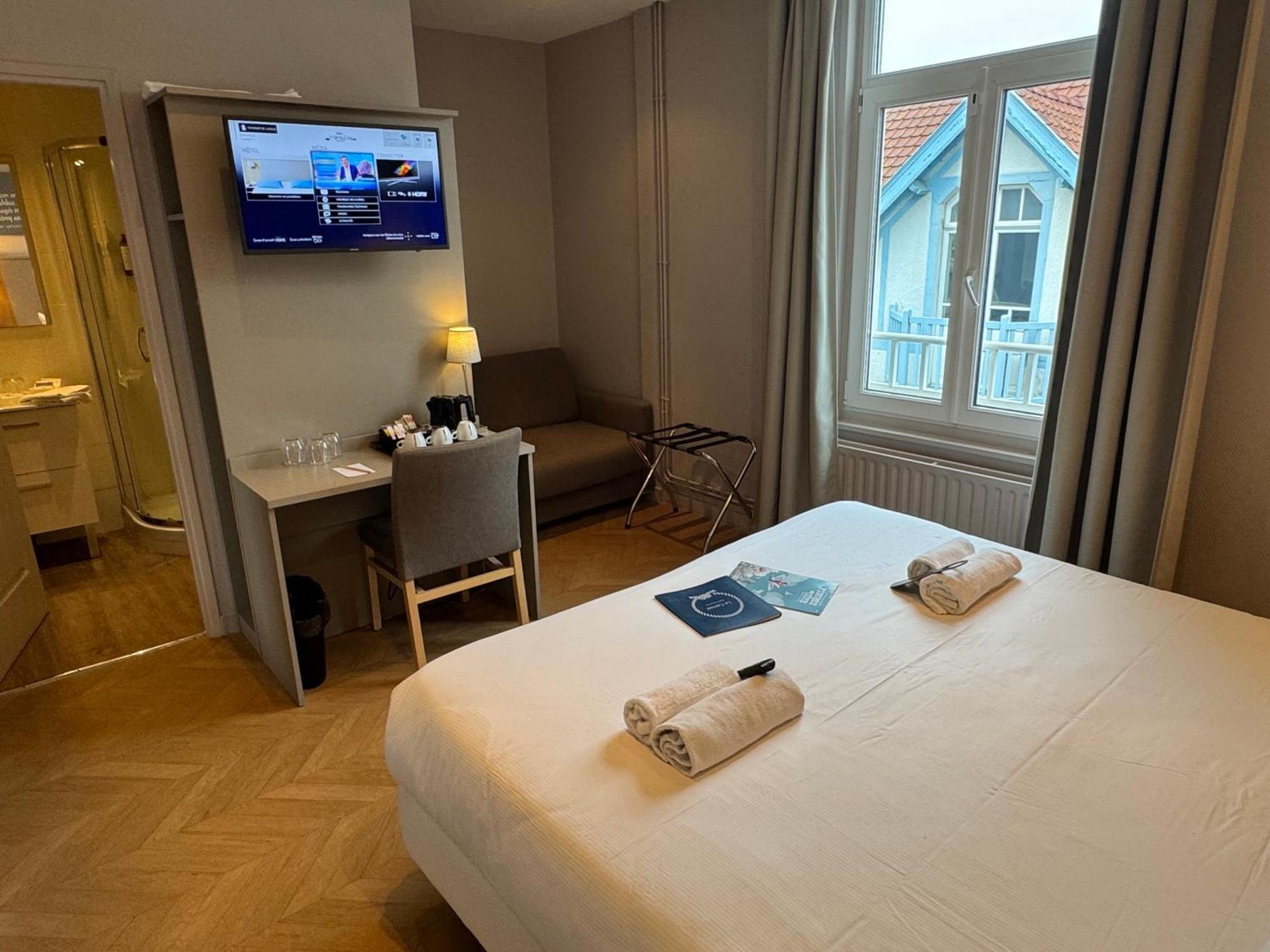 Large Double Room
