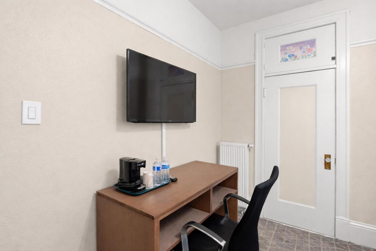 Standard Queen Room,1765192354:JPEG