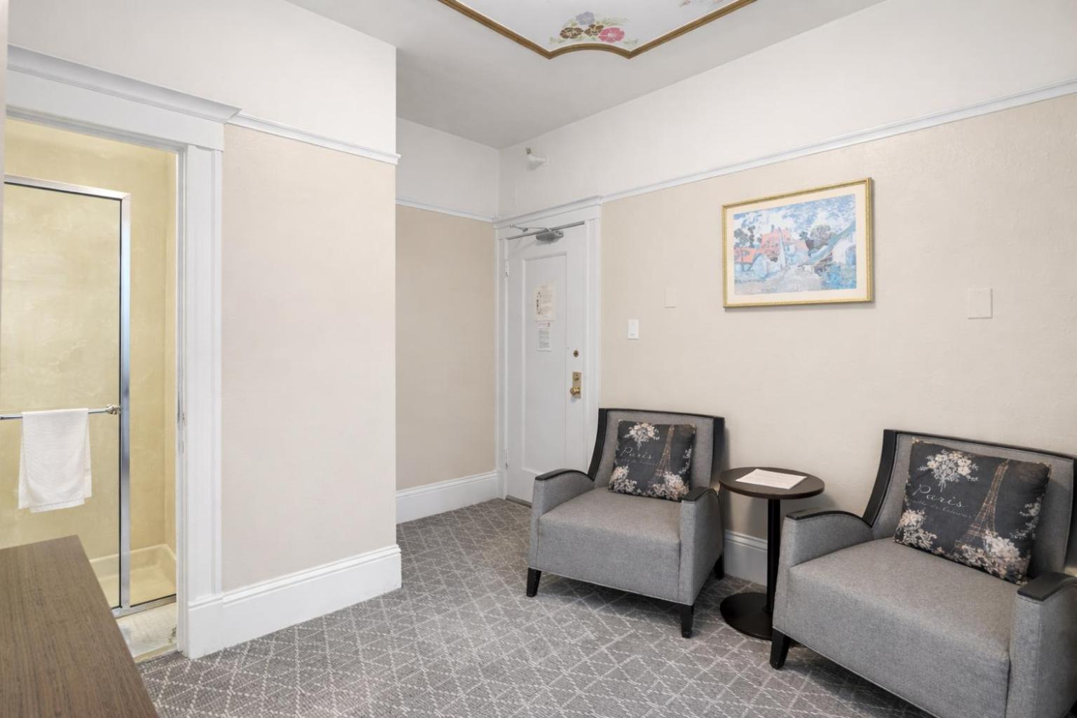 Junior Suite,1765192431:JPEG