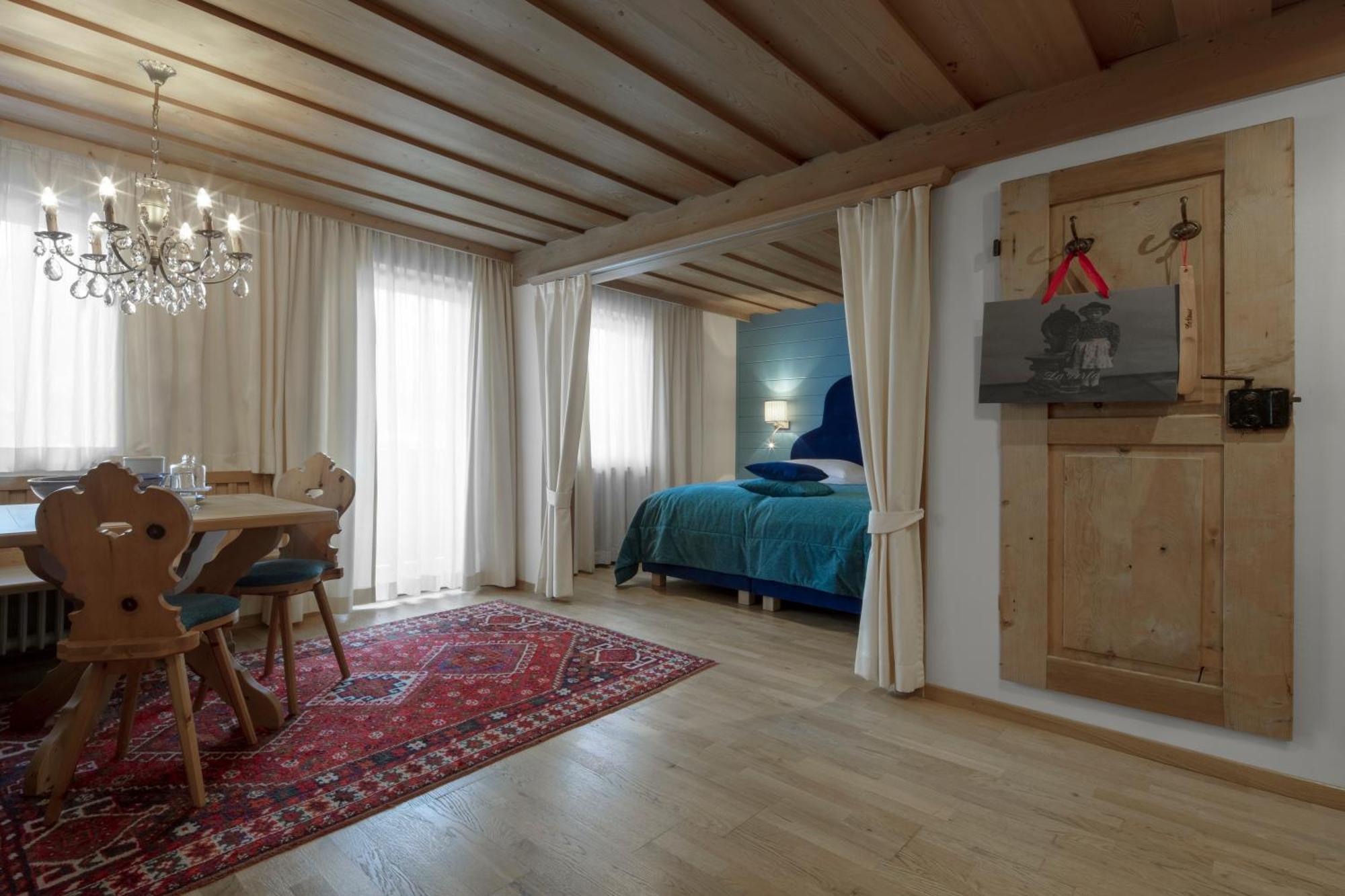 Comfort Double Room Mountain View