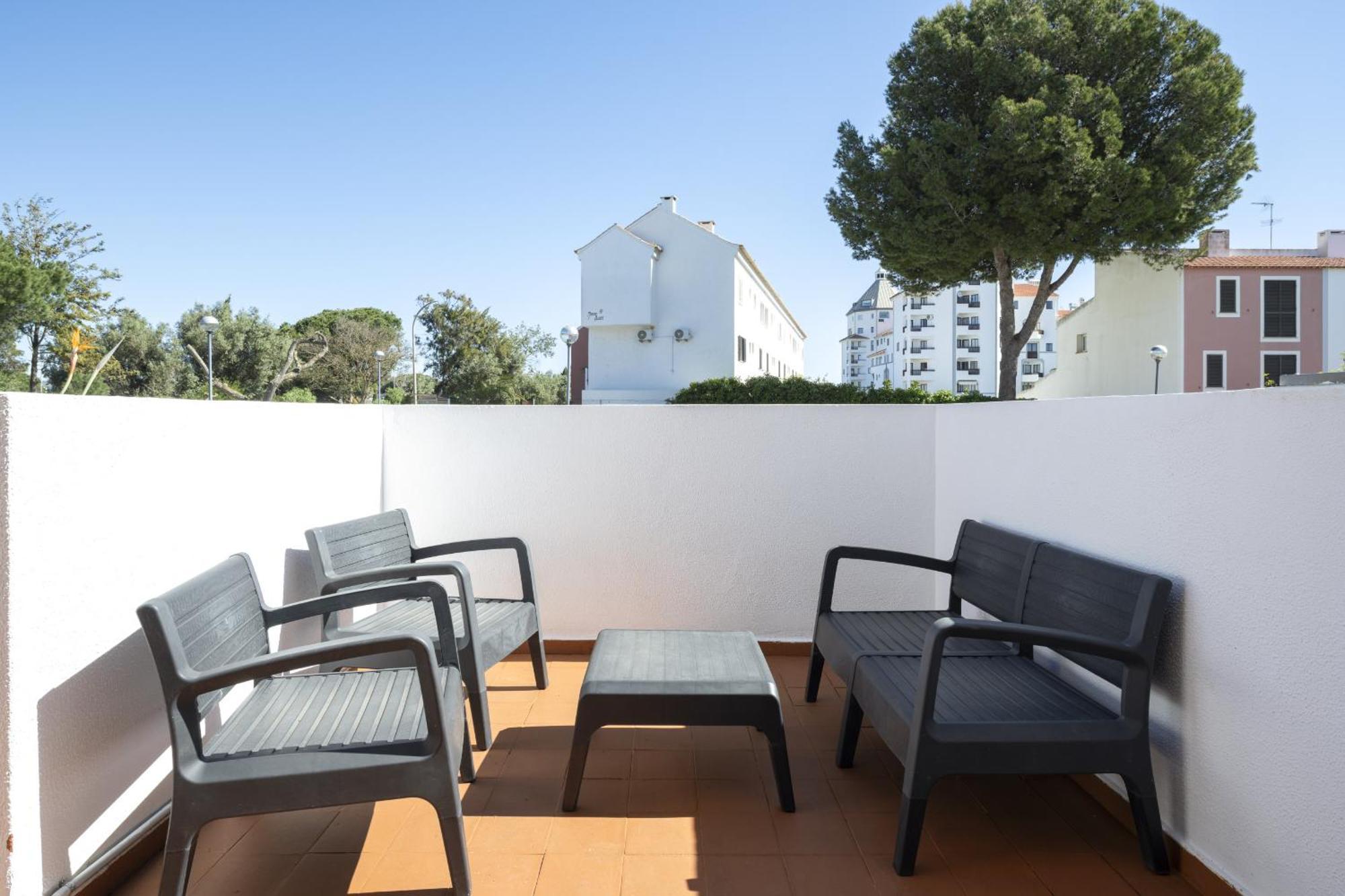 One-Bedroom Apartment Two Terraces Garden