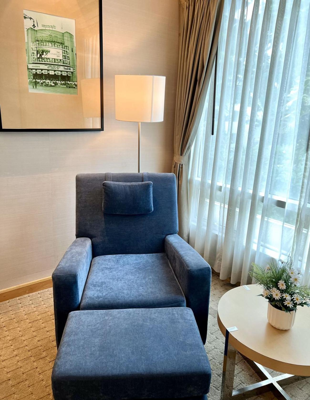 Deluxe King Room City View