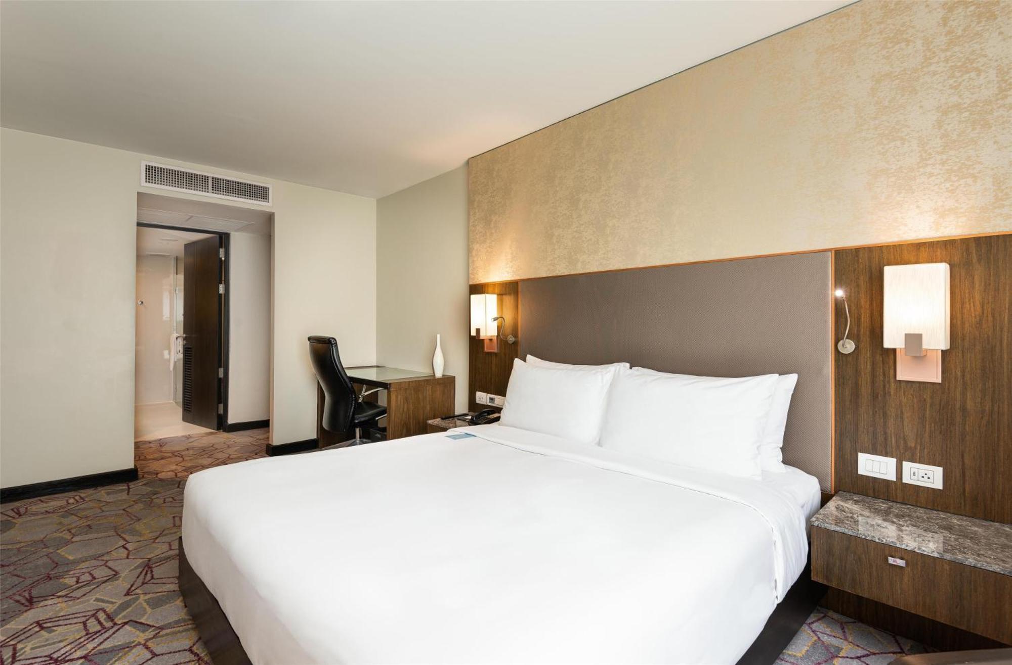 One-Bedroom Premium Suite