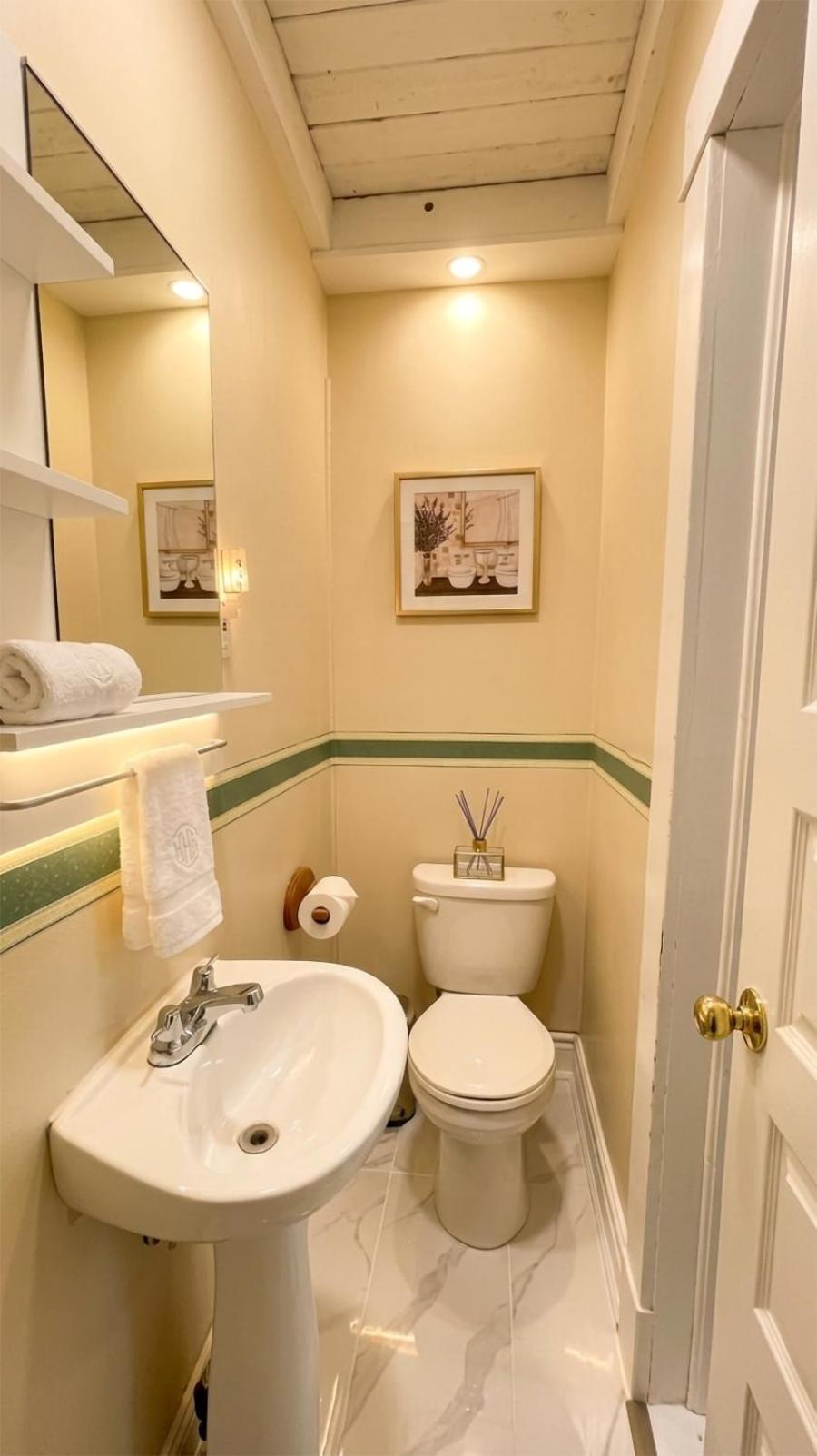 Double Room Private Bathroom