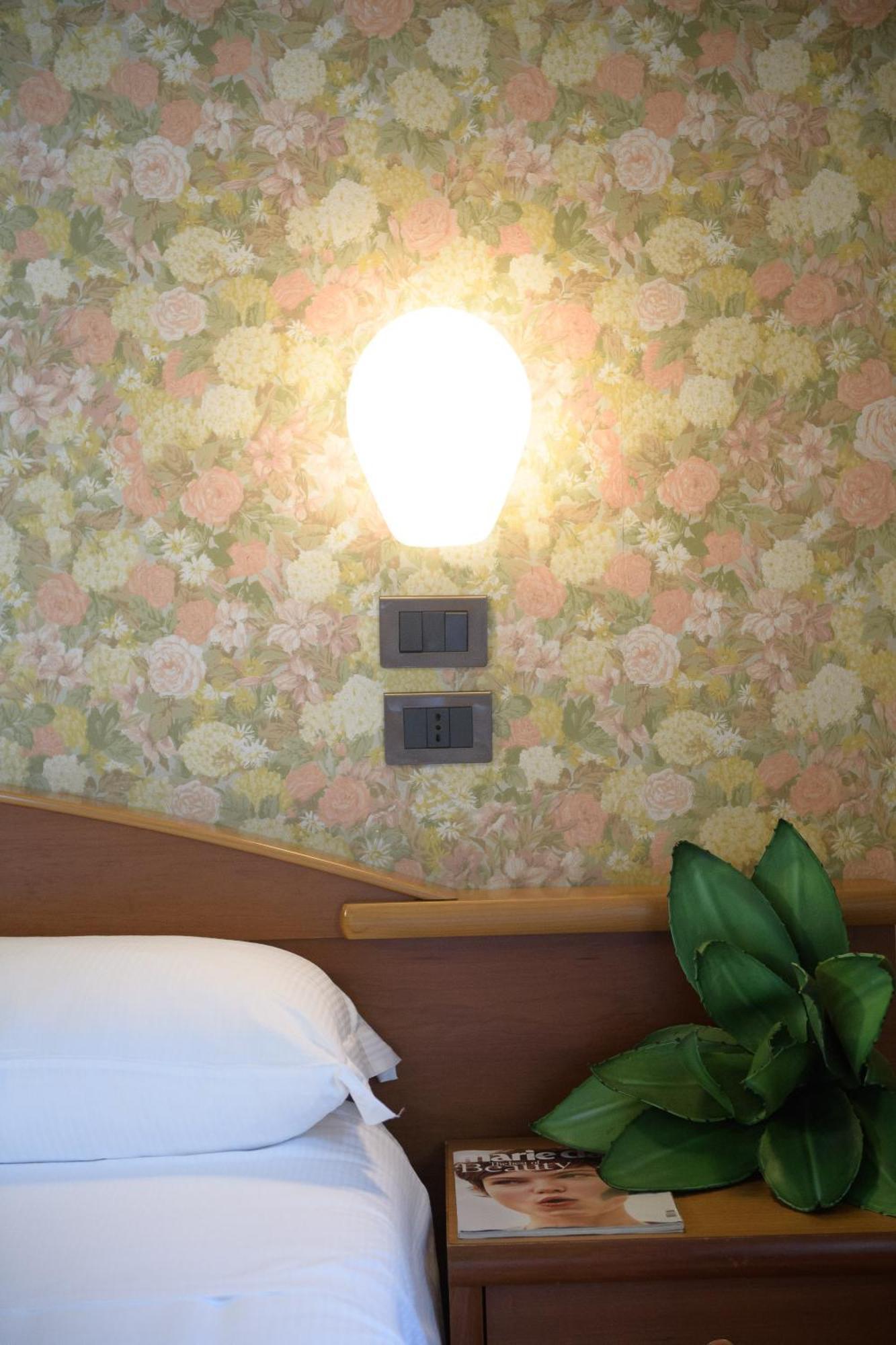Classic Twin Room
