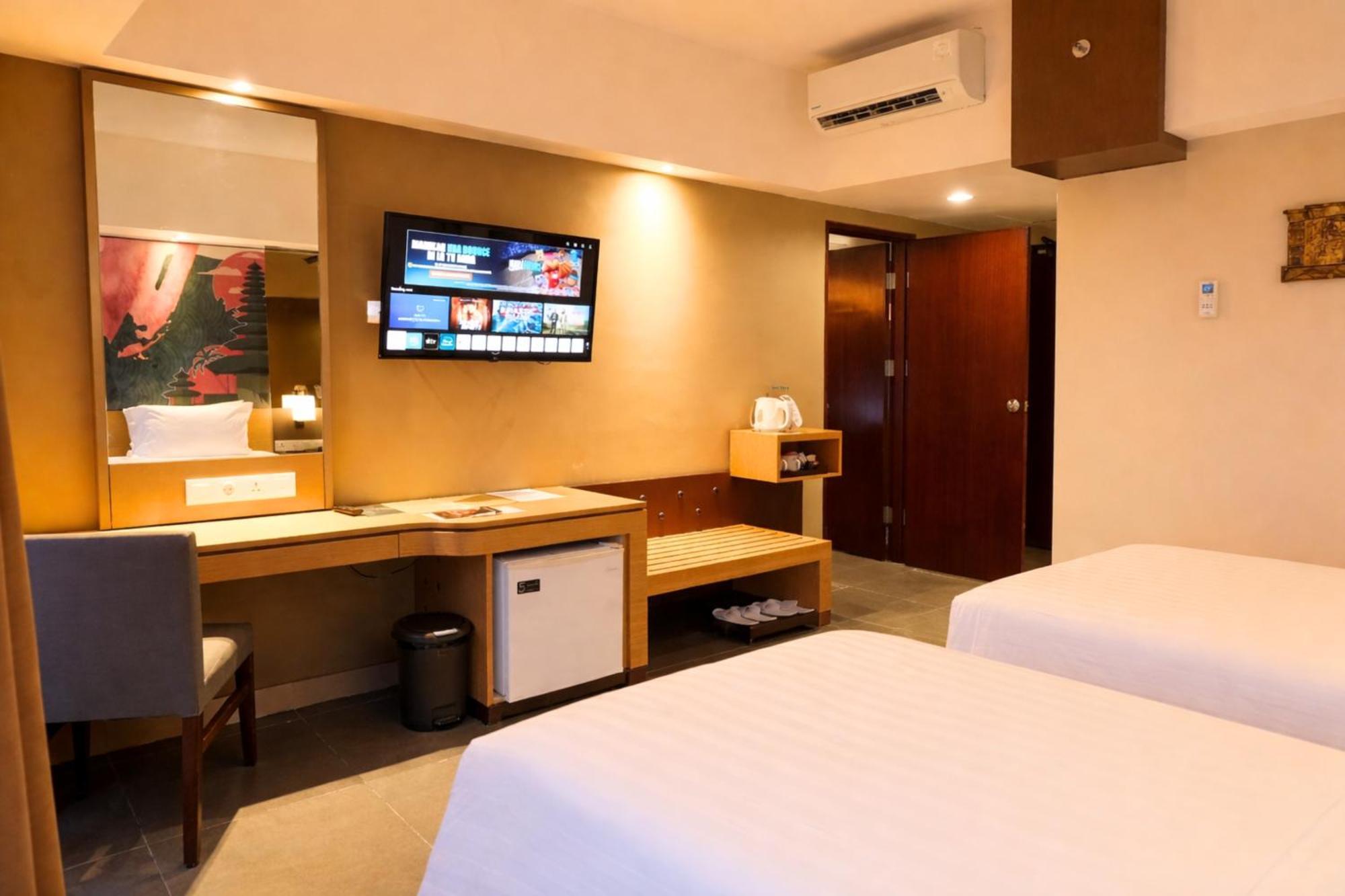 Family Suite Balinese Culture Beach Club Experience
