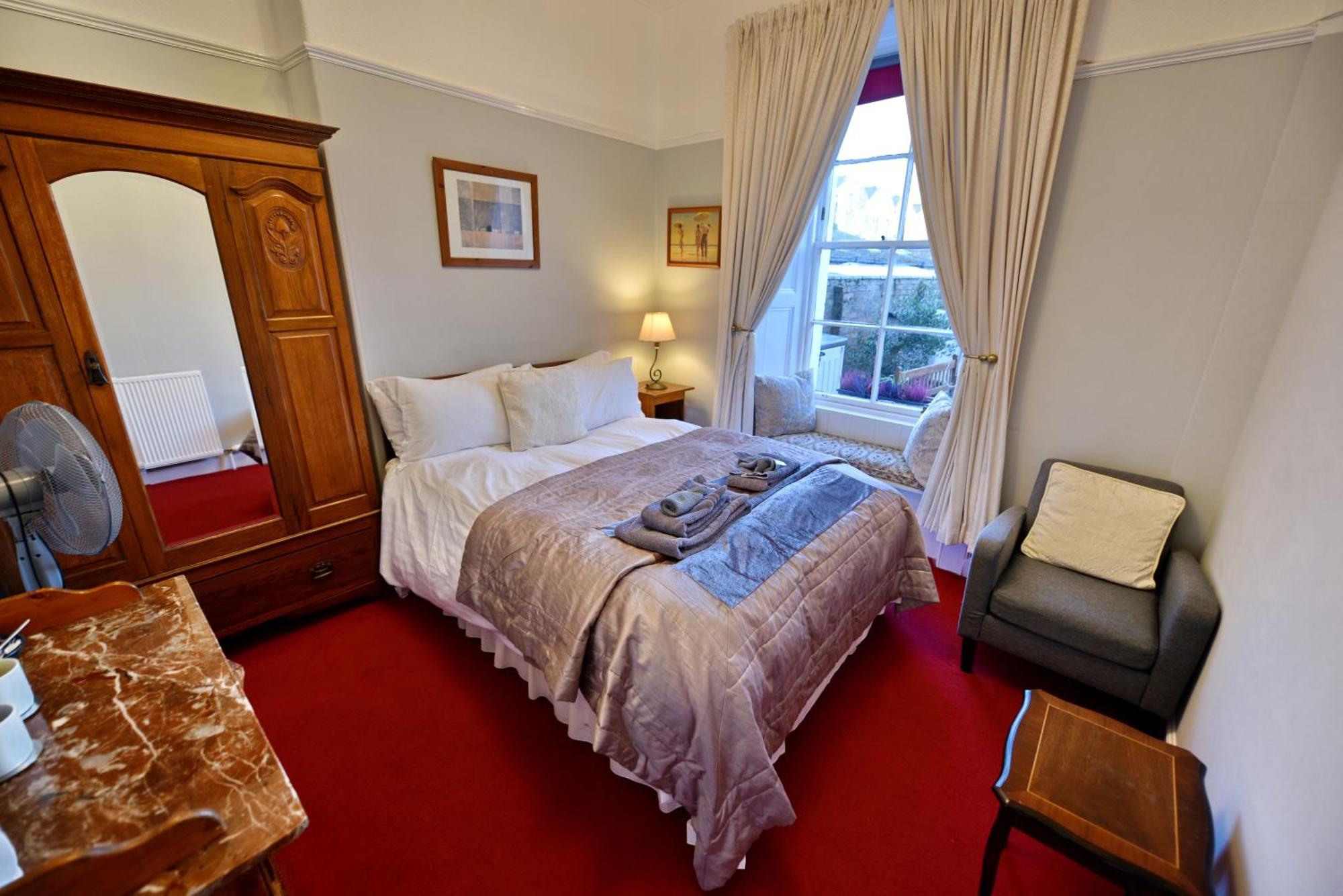 Small Double Room Ground Floor