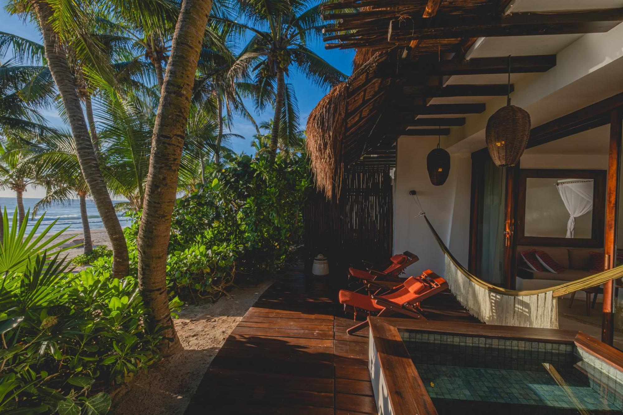 Beachfront Junior Suite