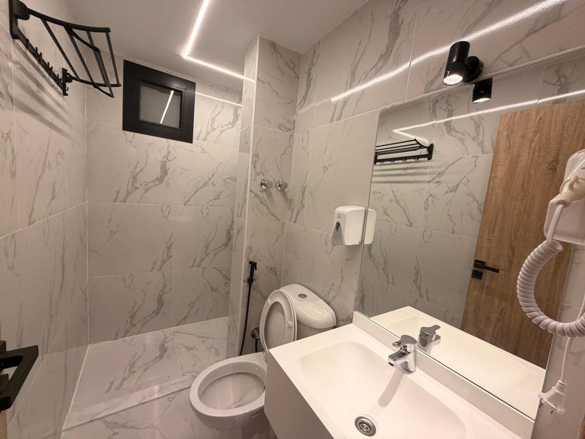 Superior Double Room,1543386967:JPEG