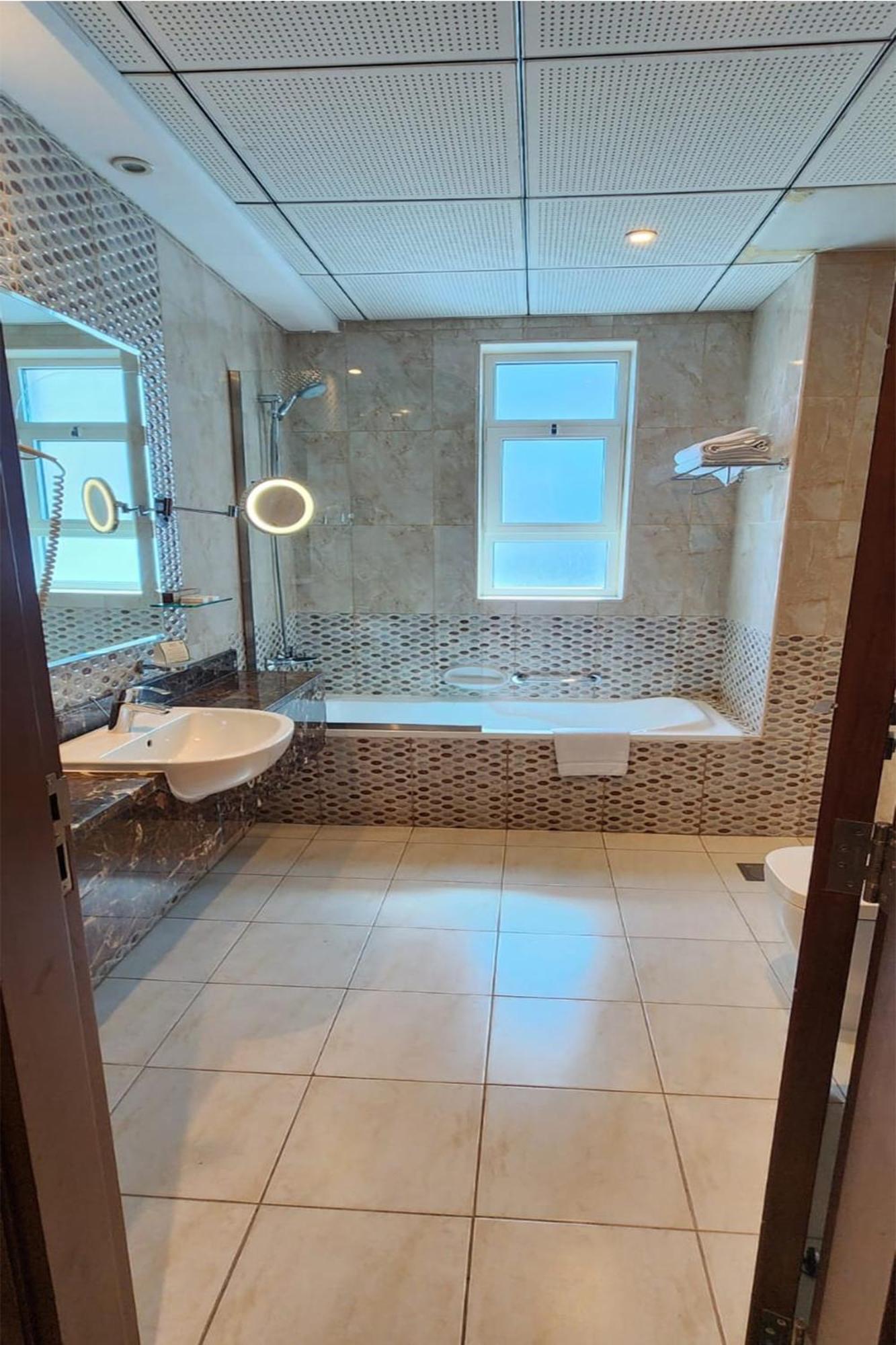 Superior One Bedroom Apartment