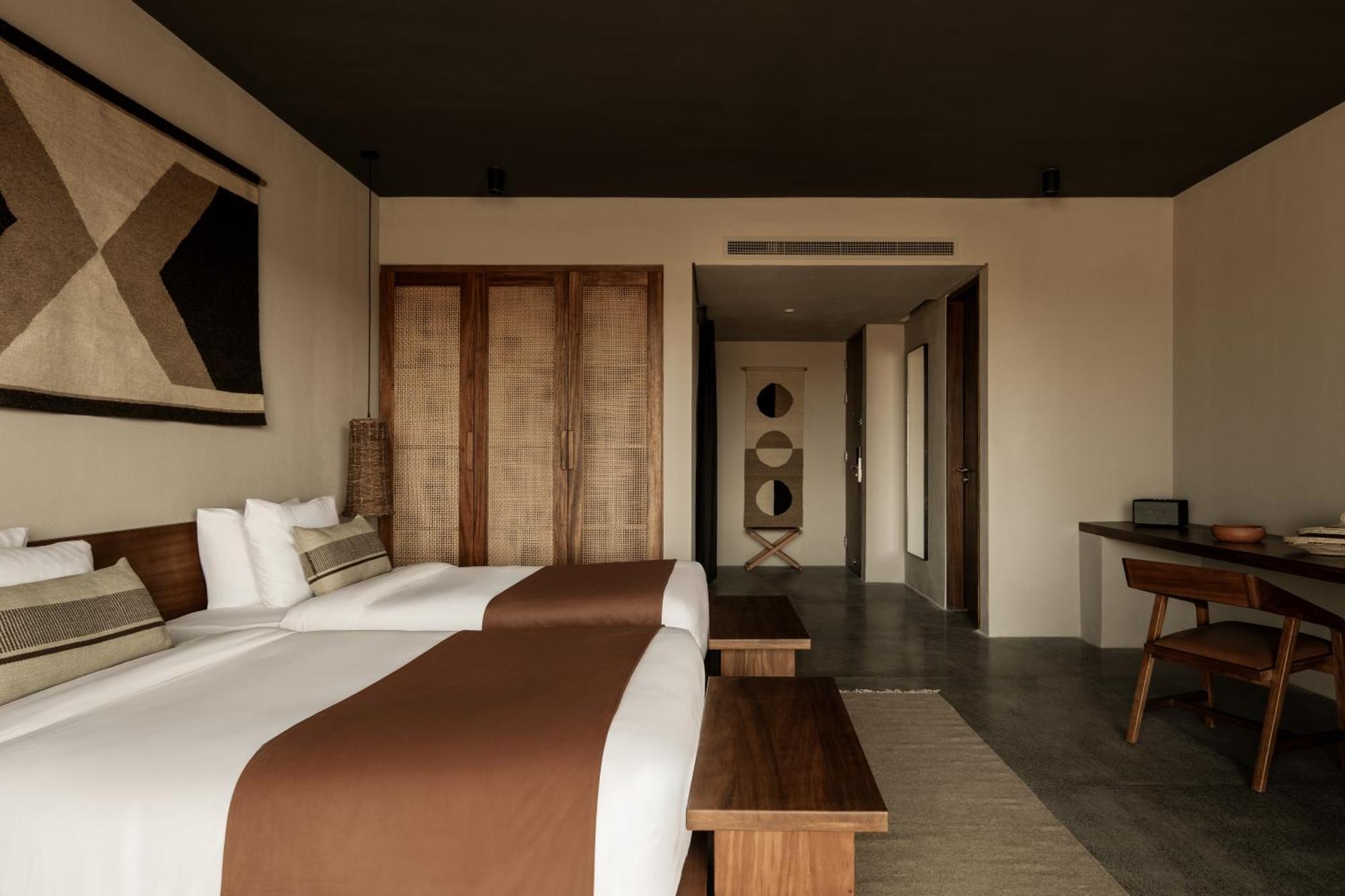Deluxe Swim-up Junior Suite Twin