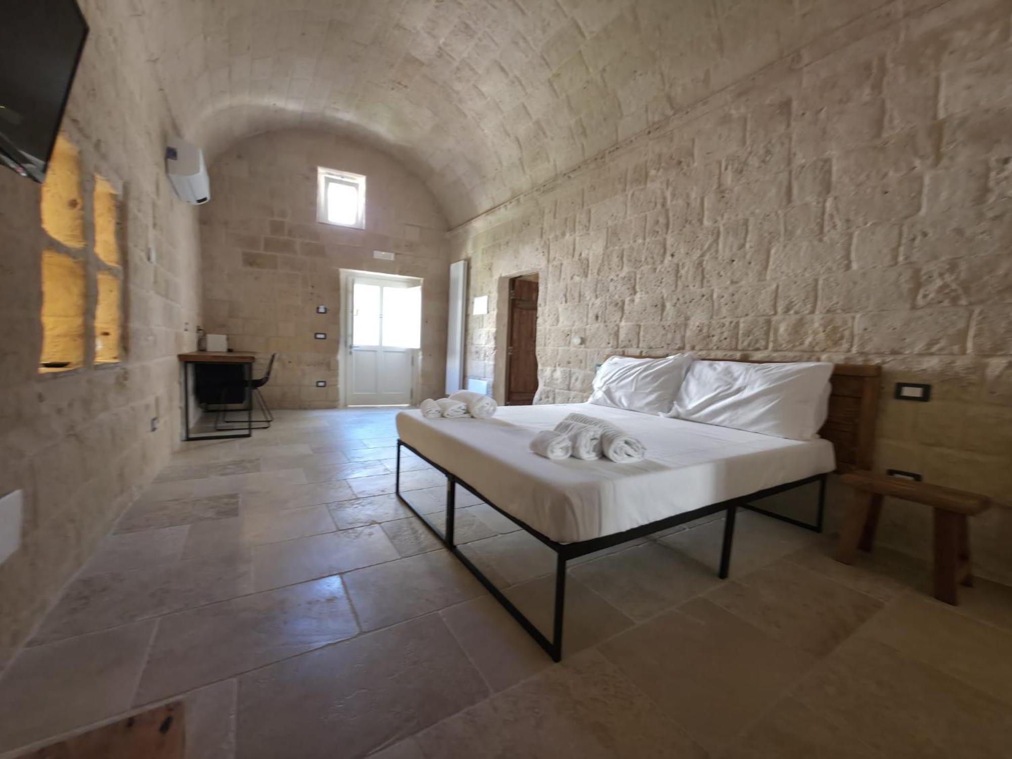 Deluxe Suite Spa Bath