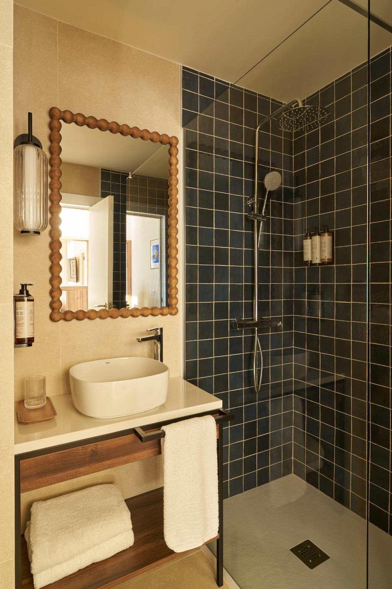 Riviera Suite