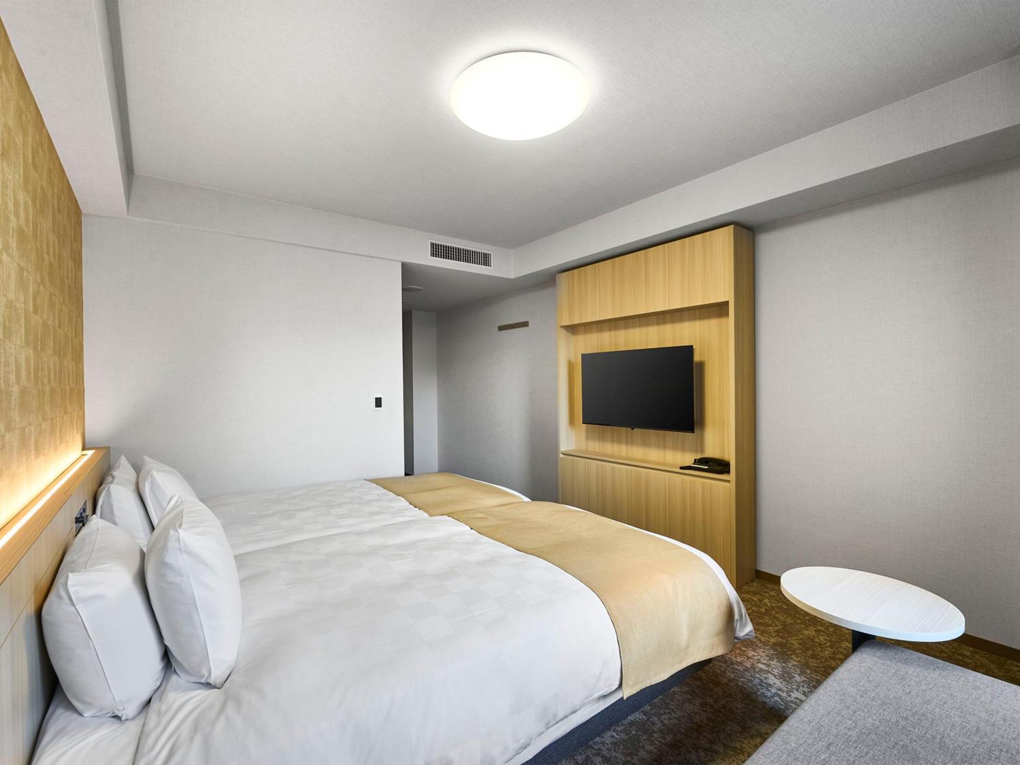 Renovated Hollywood Twin Room
