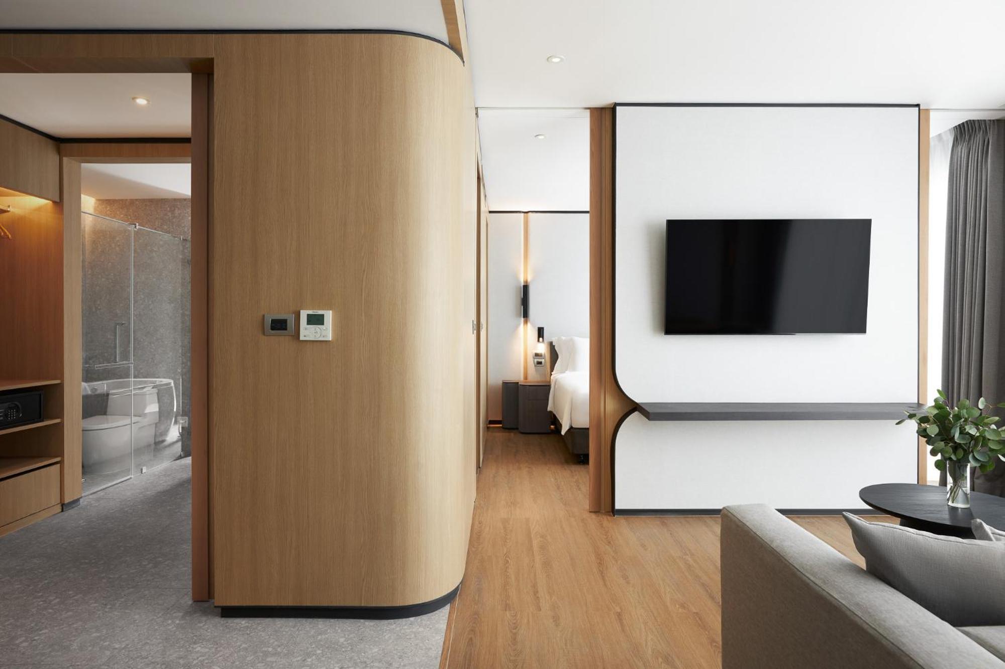 One-Bedroom Suite