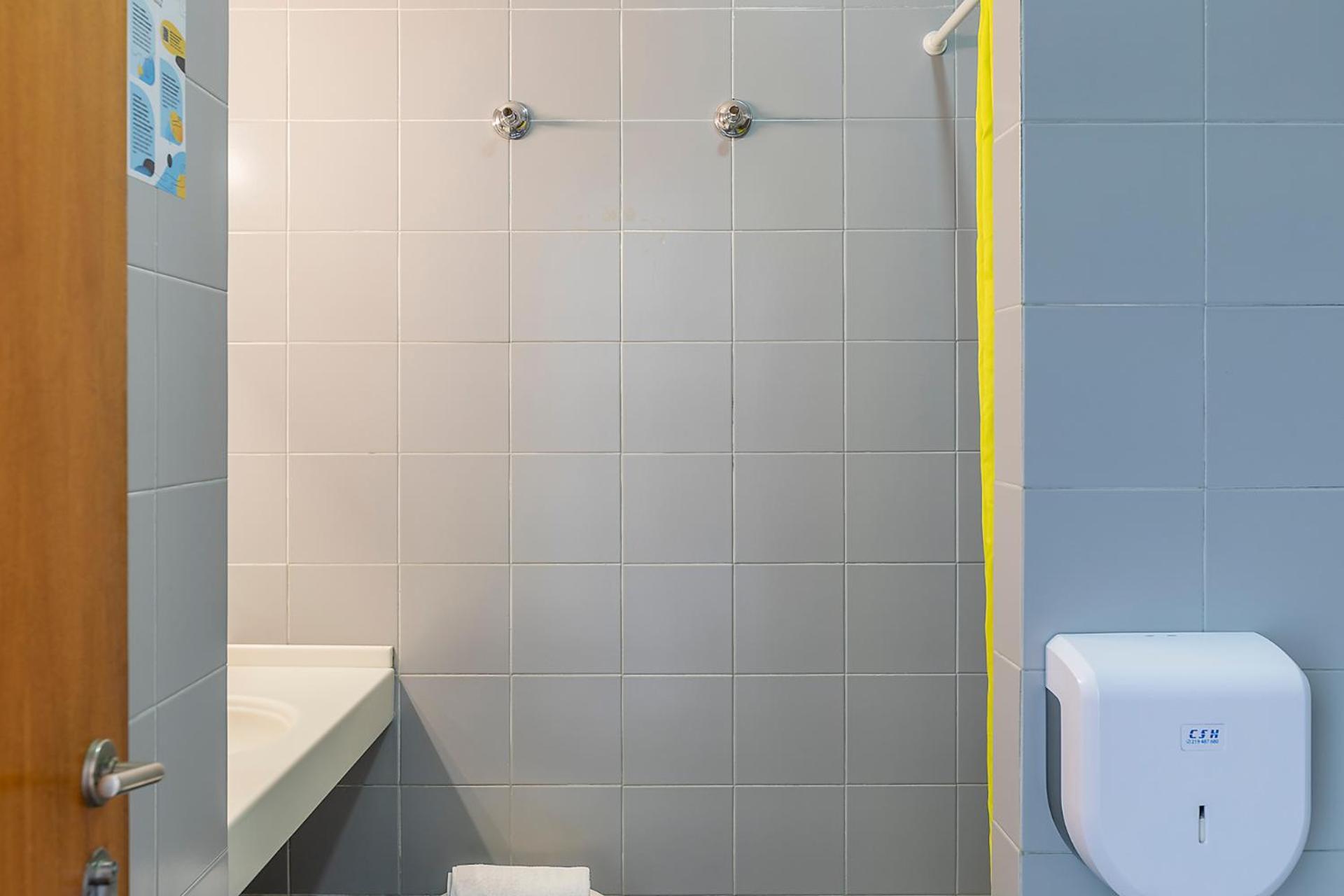 Twin Room Private Bathroom