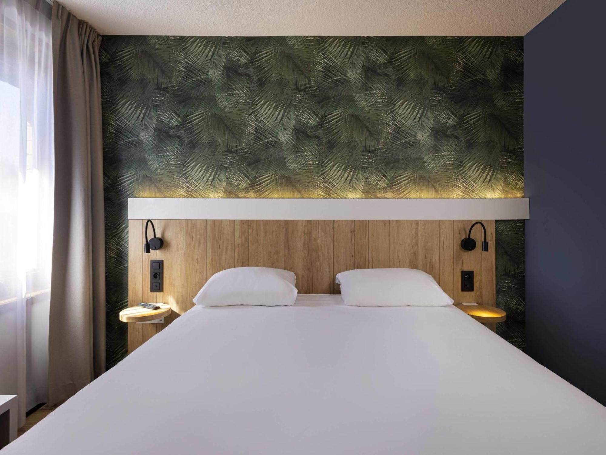 Room Double or Twin Beds
