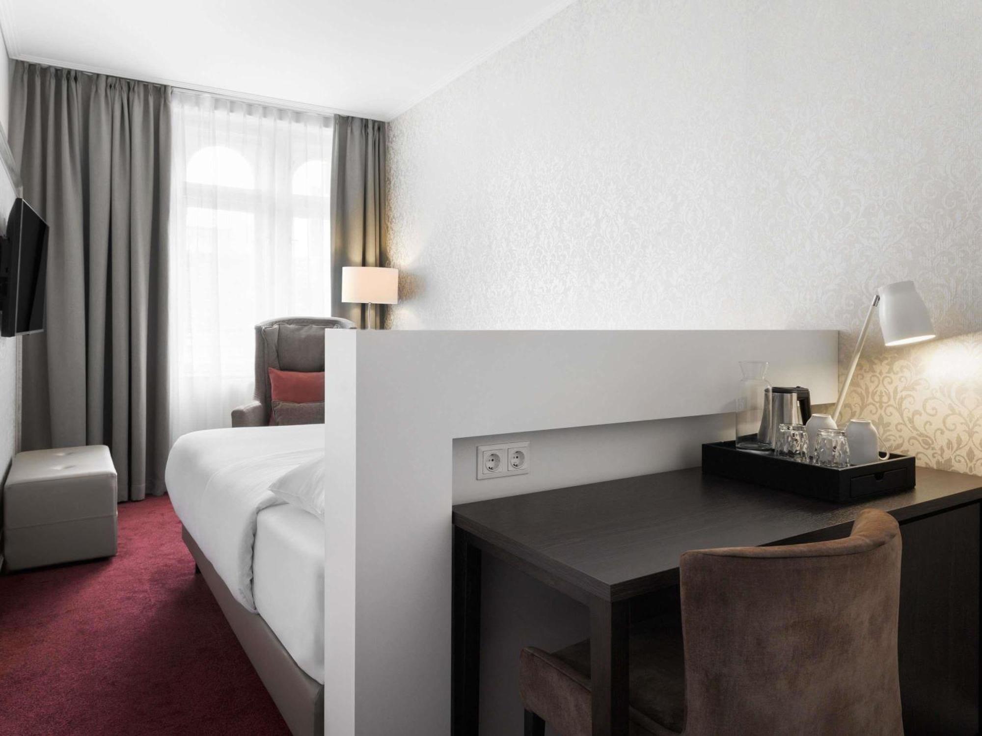 Classic Room Double Bed