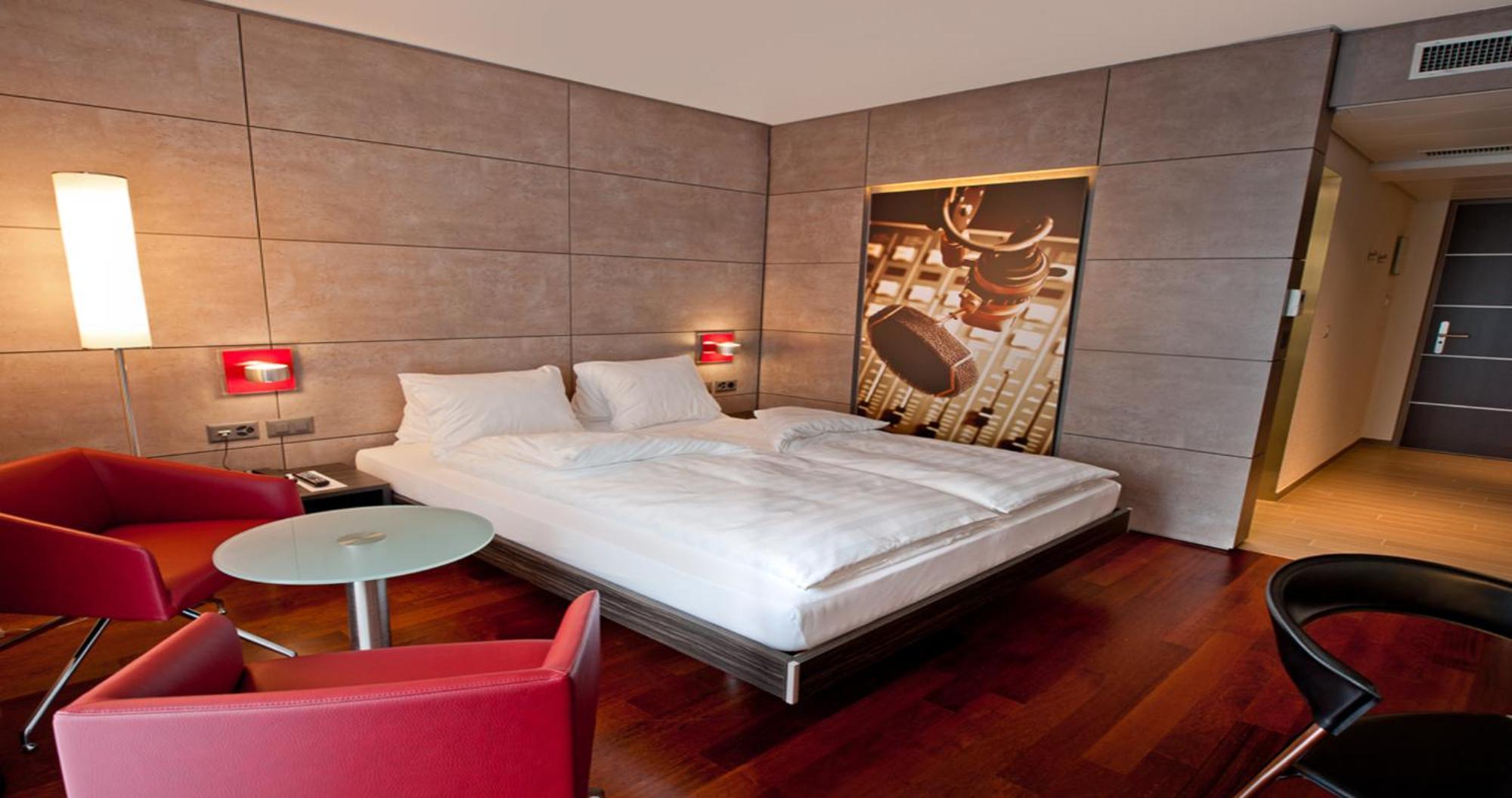 Double Room Air-Conditioning