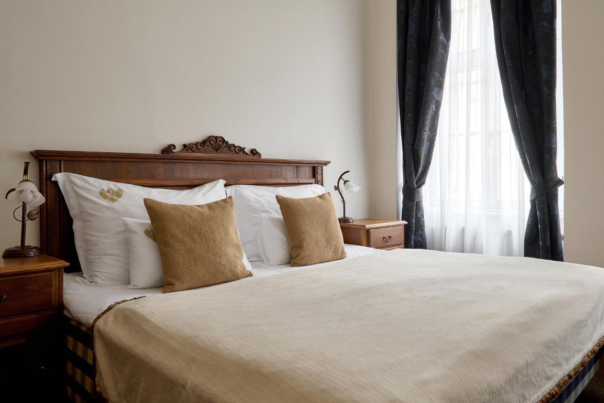 Royal Deluxe Double Room