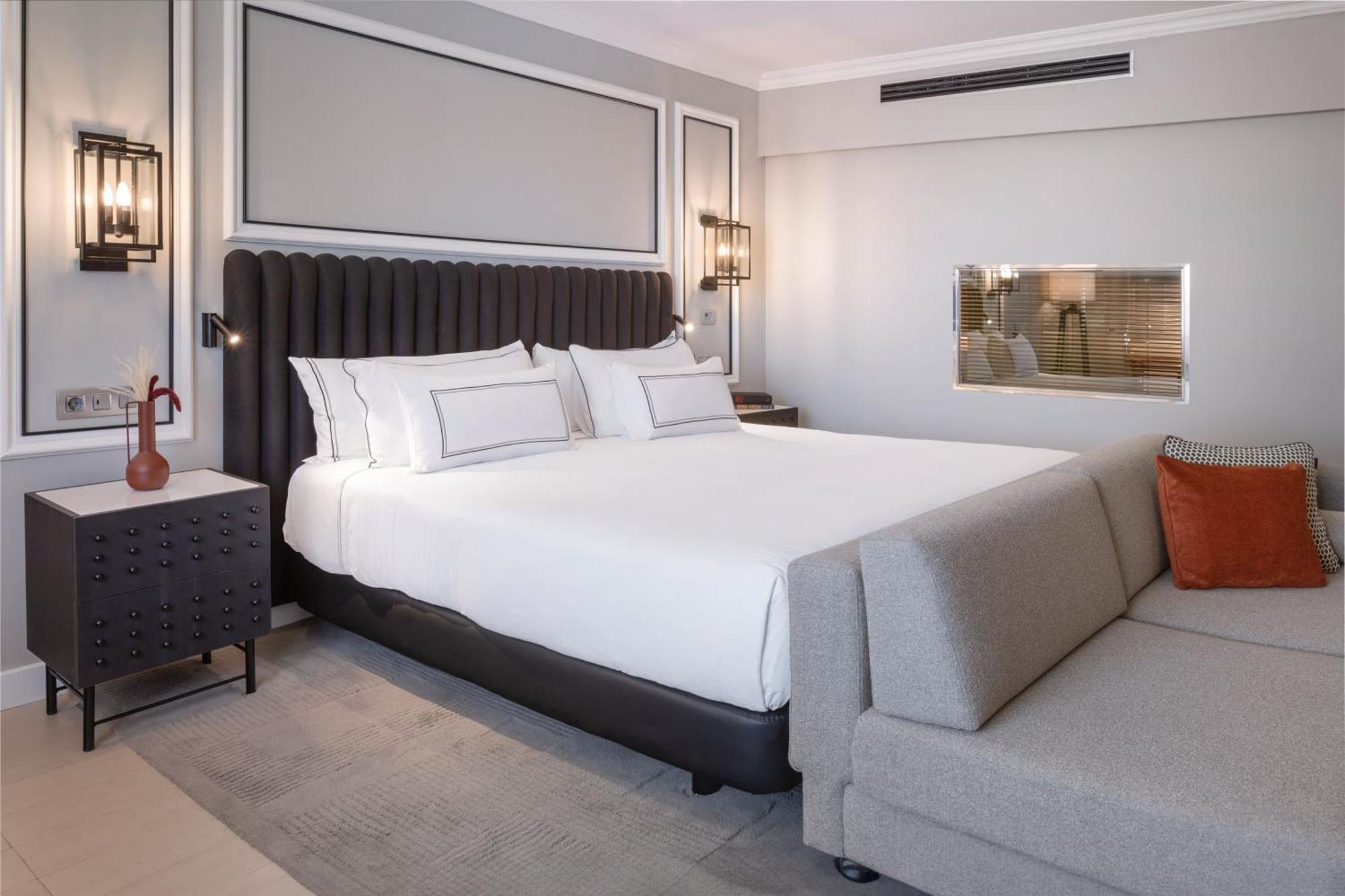 Junior Suite The Level with Whirlpool,1765799270:JPEG