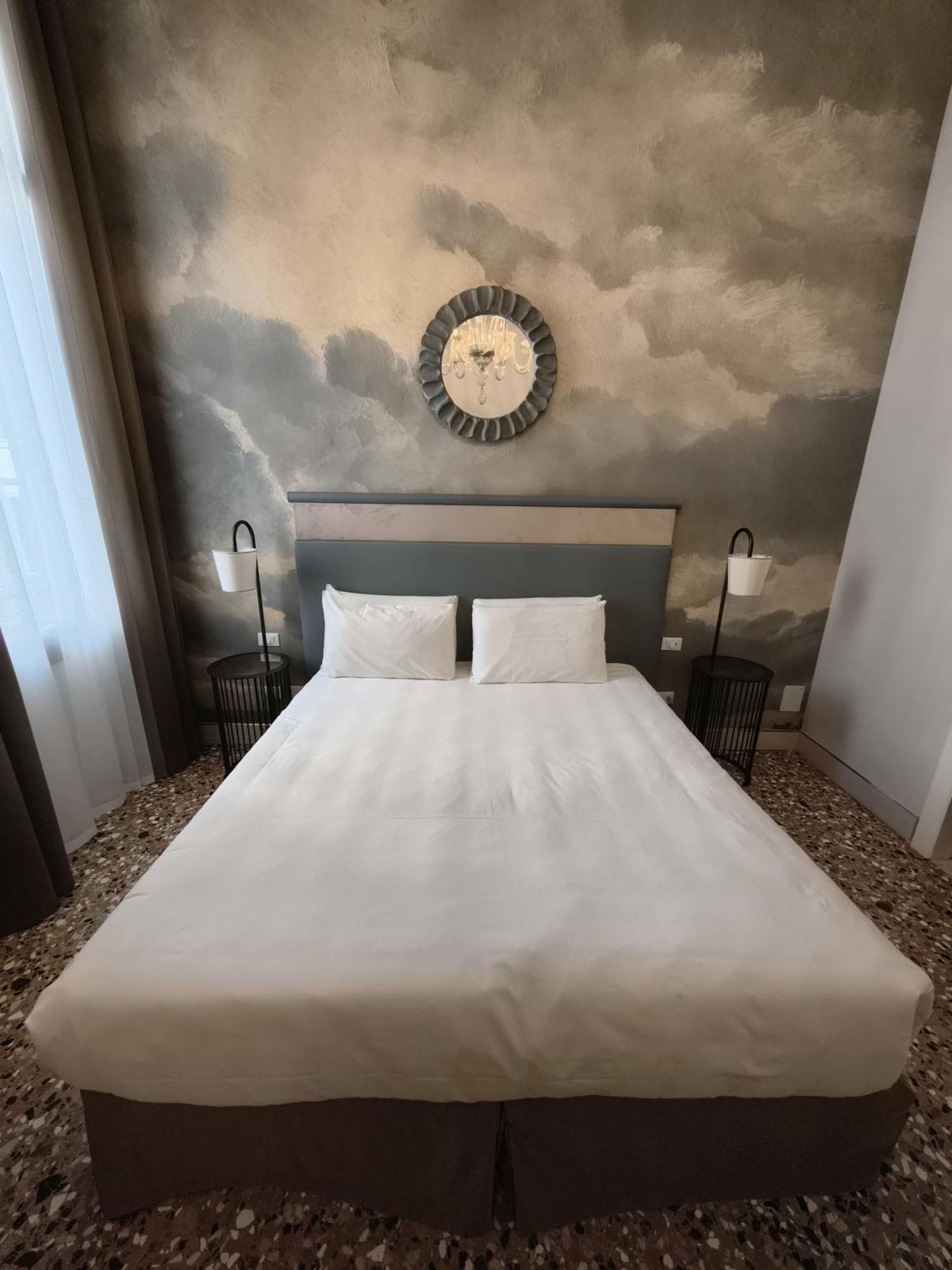 Family Room,1765807375:JPEG
