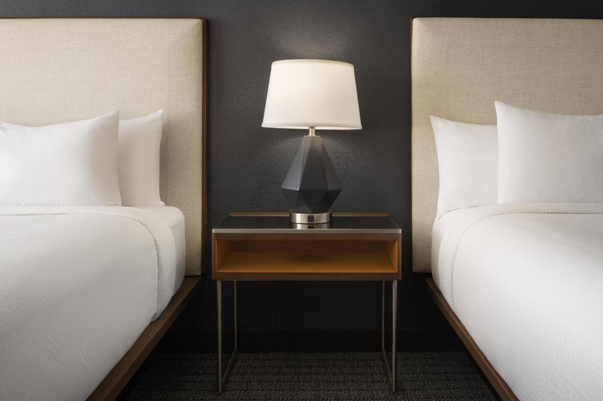 Queen Room Two Queen Beds City View