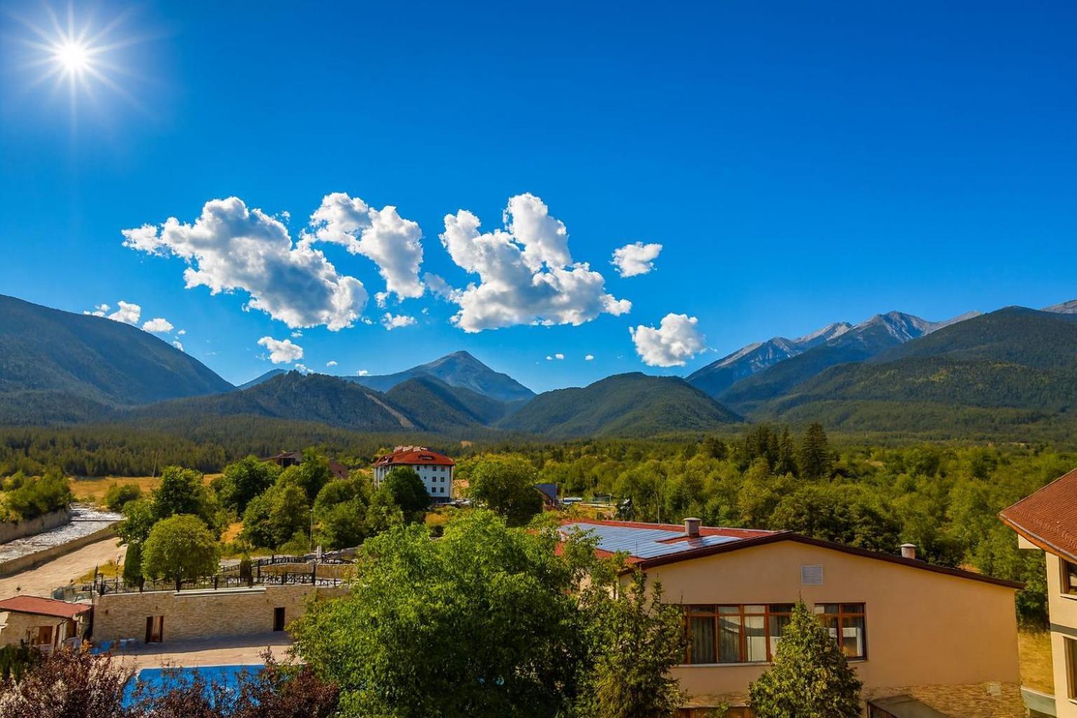 Deluxe Suite Mountain View