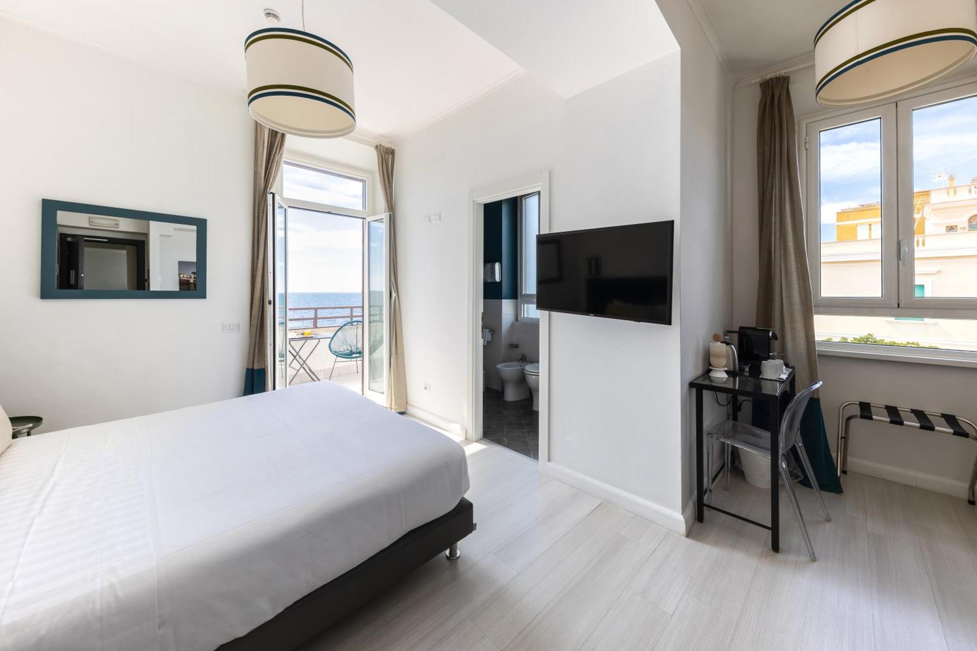 Deluxe Double Room Sea View Balcony