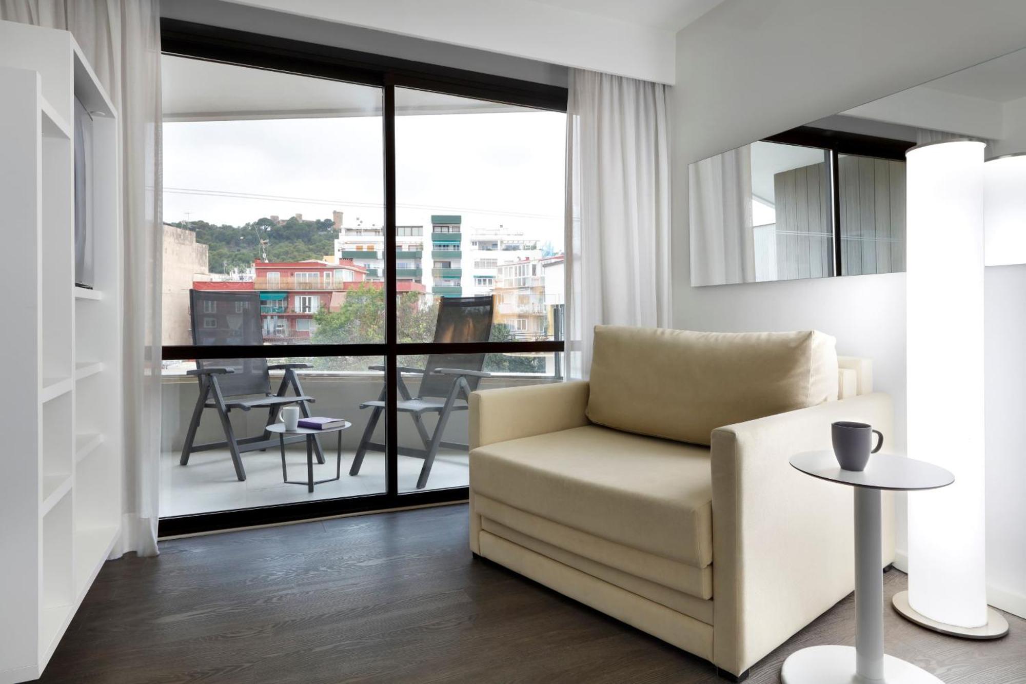 Double Room with City View,1765837734:JPEG