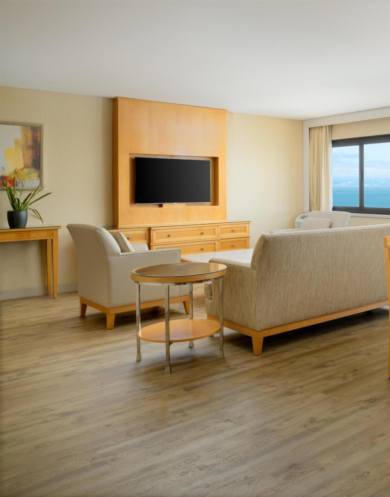 King Studio Suite