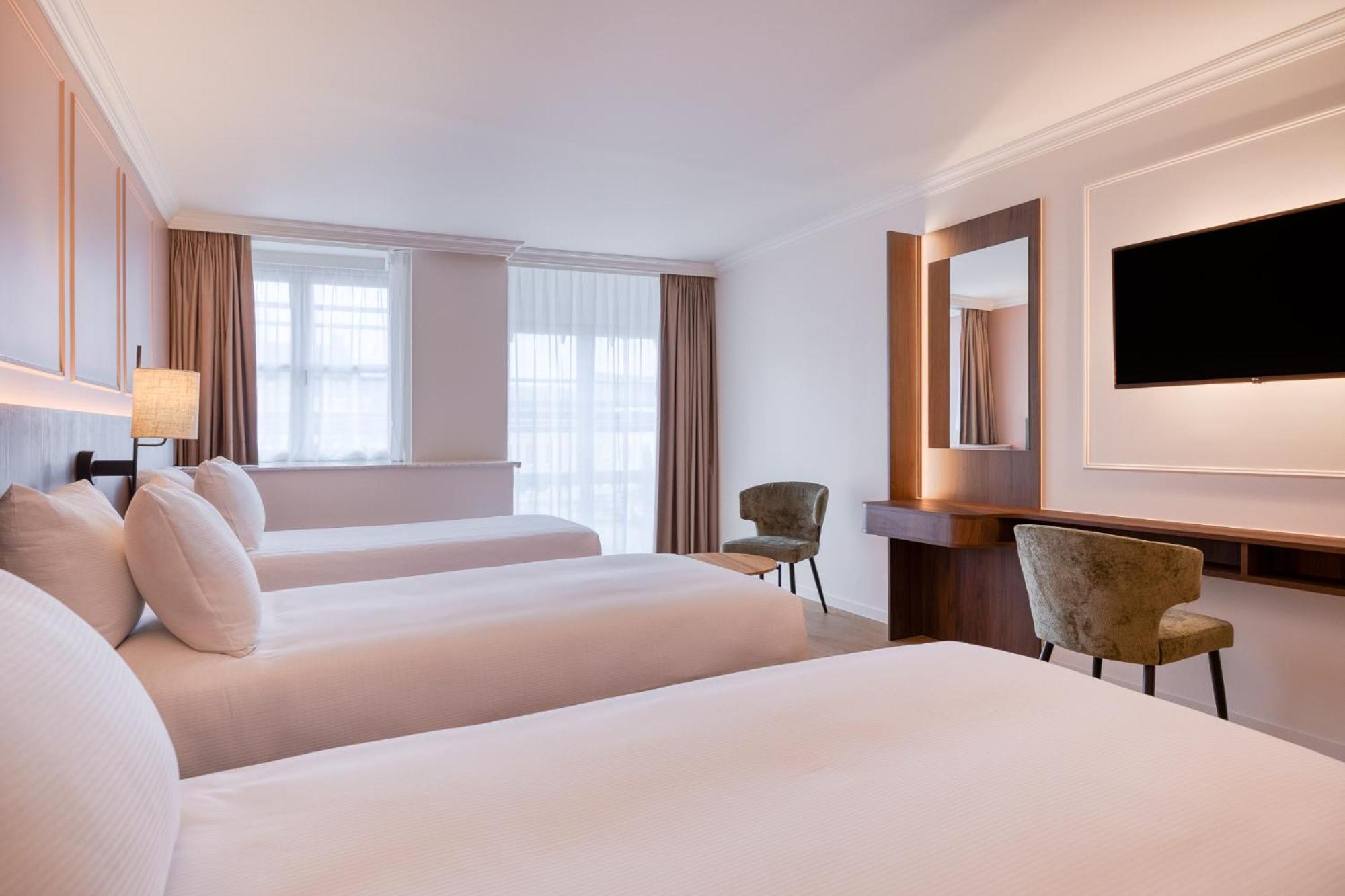 Superior Triple Room
