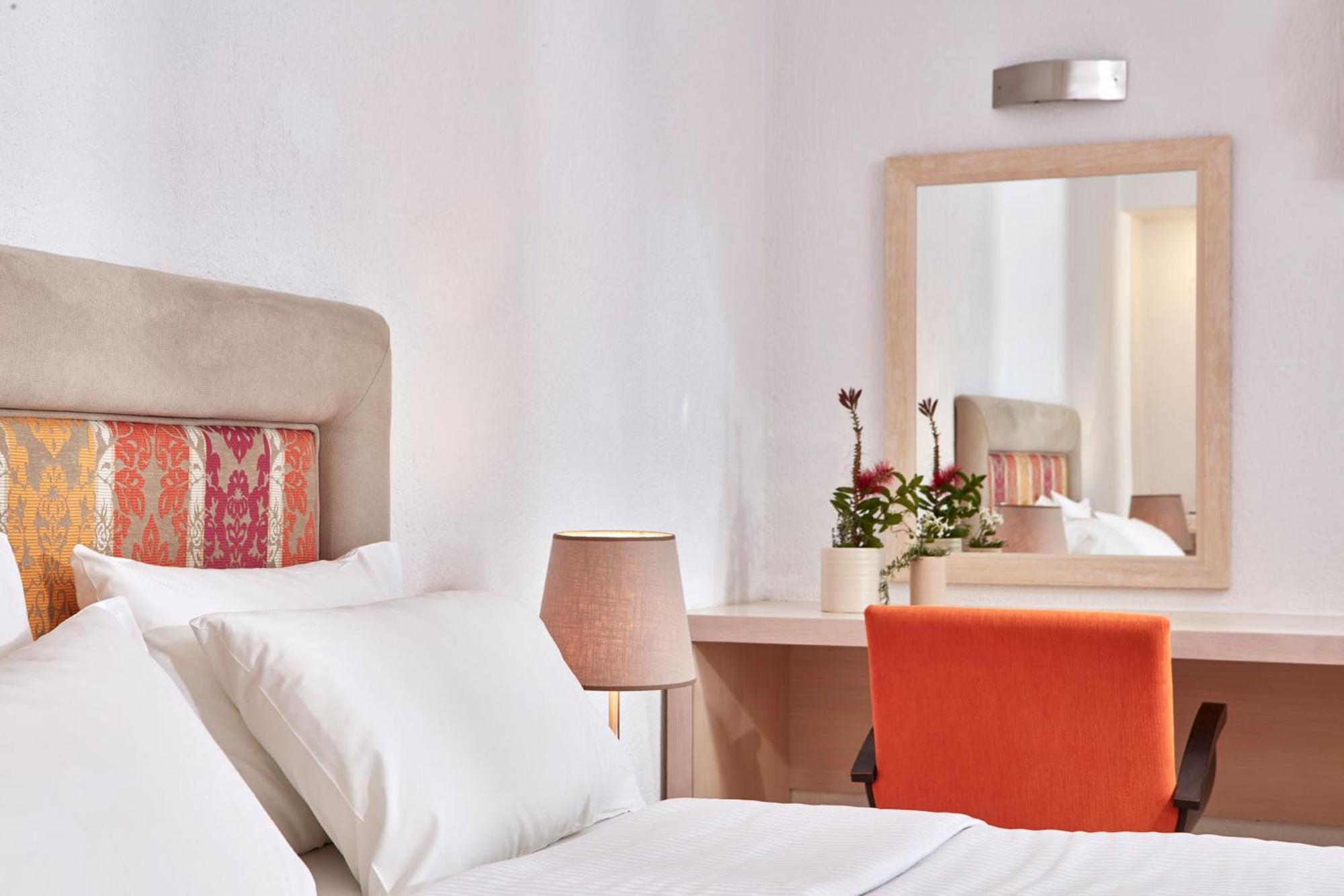 Deluxe Palm Suite