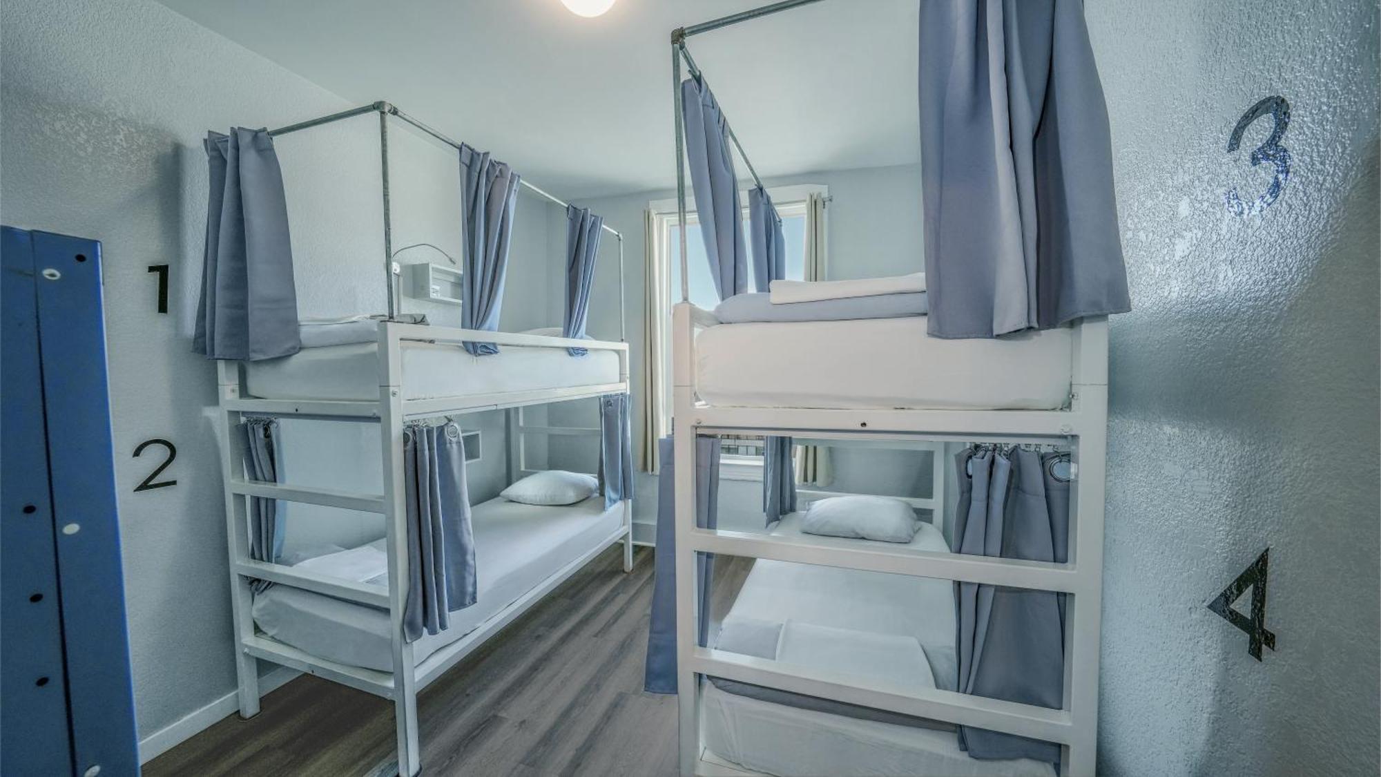Bed 4-Bed Mixed Dorm
