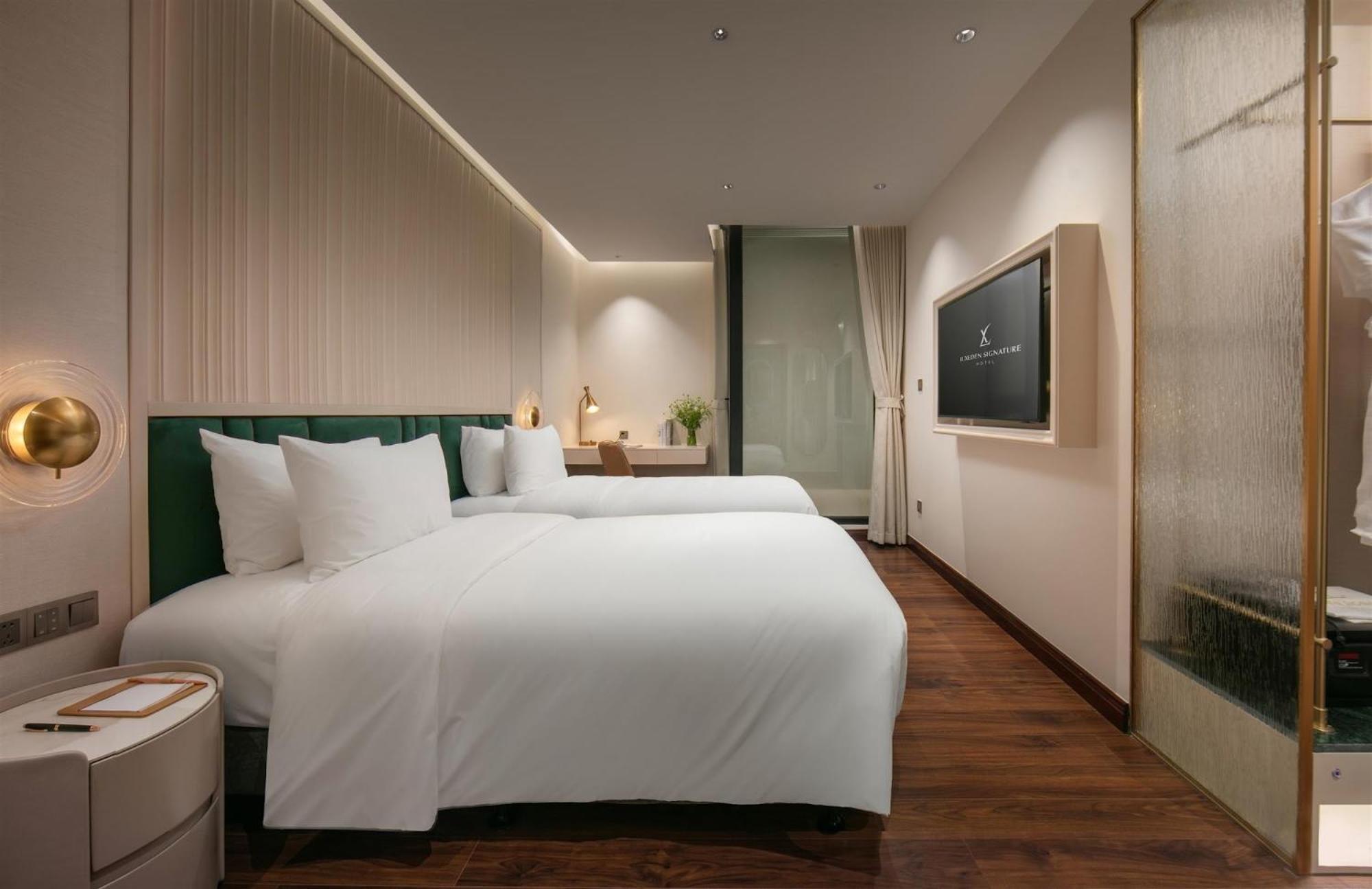 Grand Deluxe Room
