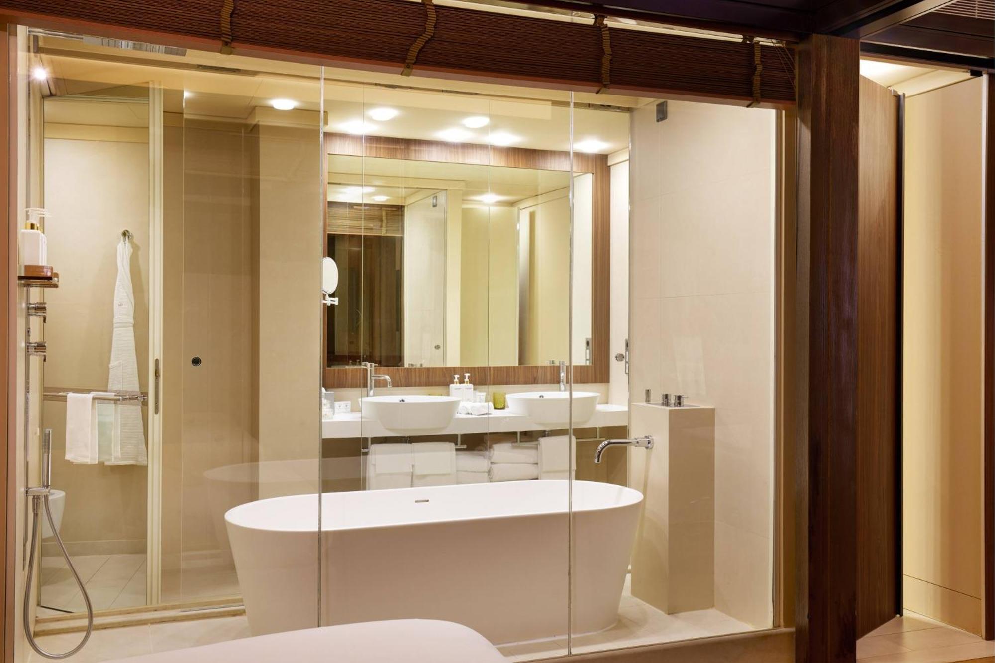 Junior Suite with Spa Access,1765860083:JPEG